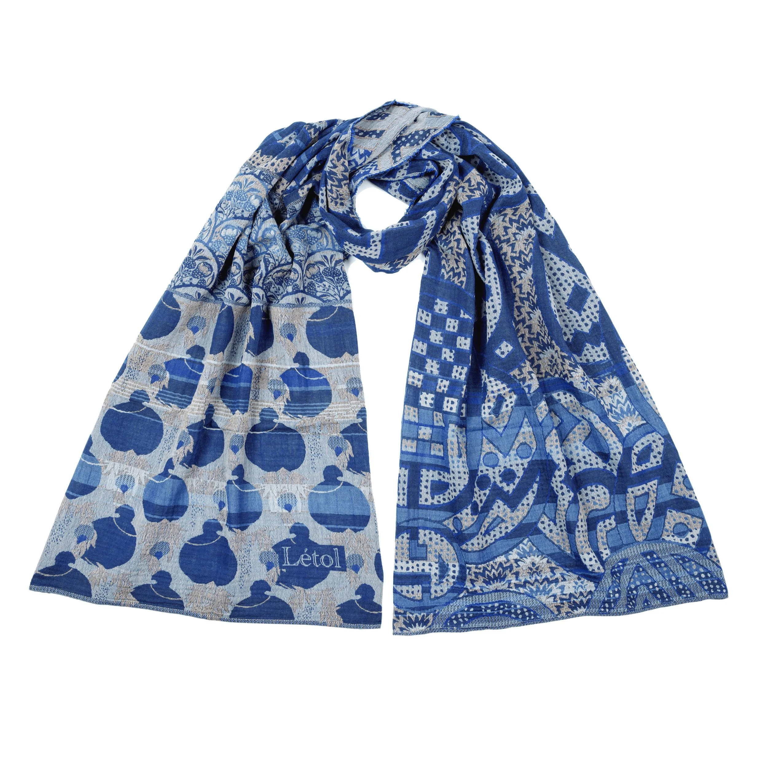 Gisèle 701 l heure bleue.jpg