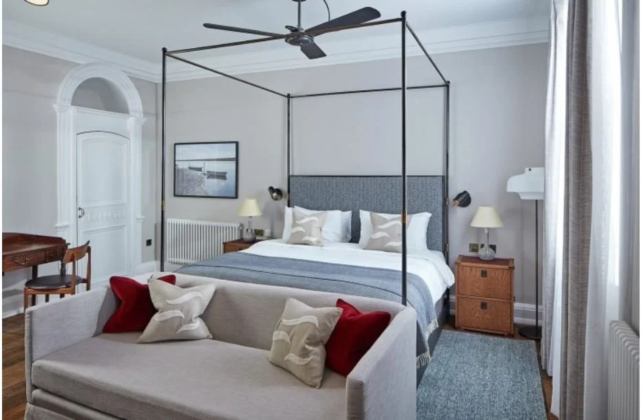 bedroom 4.JPG