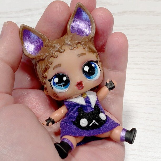 Have you ever customised one of these little LOL dolls? This project was such fun, you should try it!

https://youtu.be/awfKfTIzWG0
(Linktree in Instagram Bio)

#bethramsden #bethramsdencrafts  #dollclothes #dollsewing #dollstagram #YouTube #youtubev