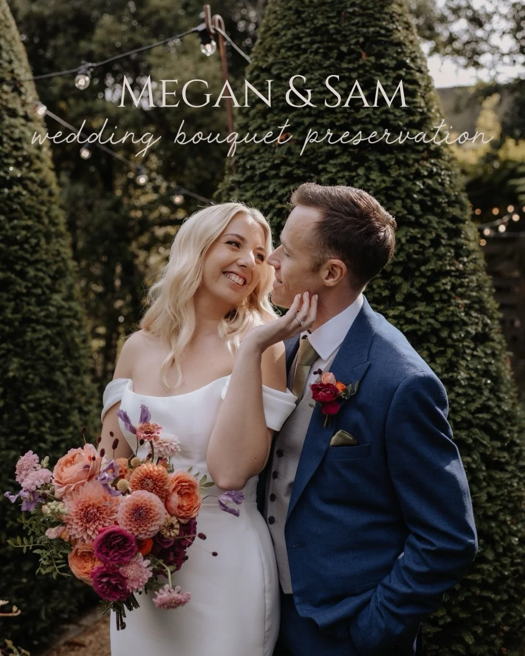 Megan &amp; Sam&rsquo;s beautiful September wedding at @tythebarnlaunton in Oxfordshire ❤️

Megan&rsquo;s bouquet was SUCH A JOY to work with - soft pinks and peaches, vibrant oranges and purples, filled with garden roses, dahlias, zinnias and delica