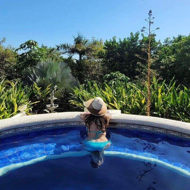 #1 Career Goal: Make the whole world my office. ✌️🌴🌍✈️

#digitalnomad #workfromanywhere #workanywhere #digitalentrepreneur #freelancelifestyle #solopreneurs