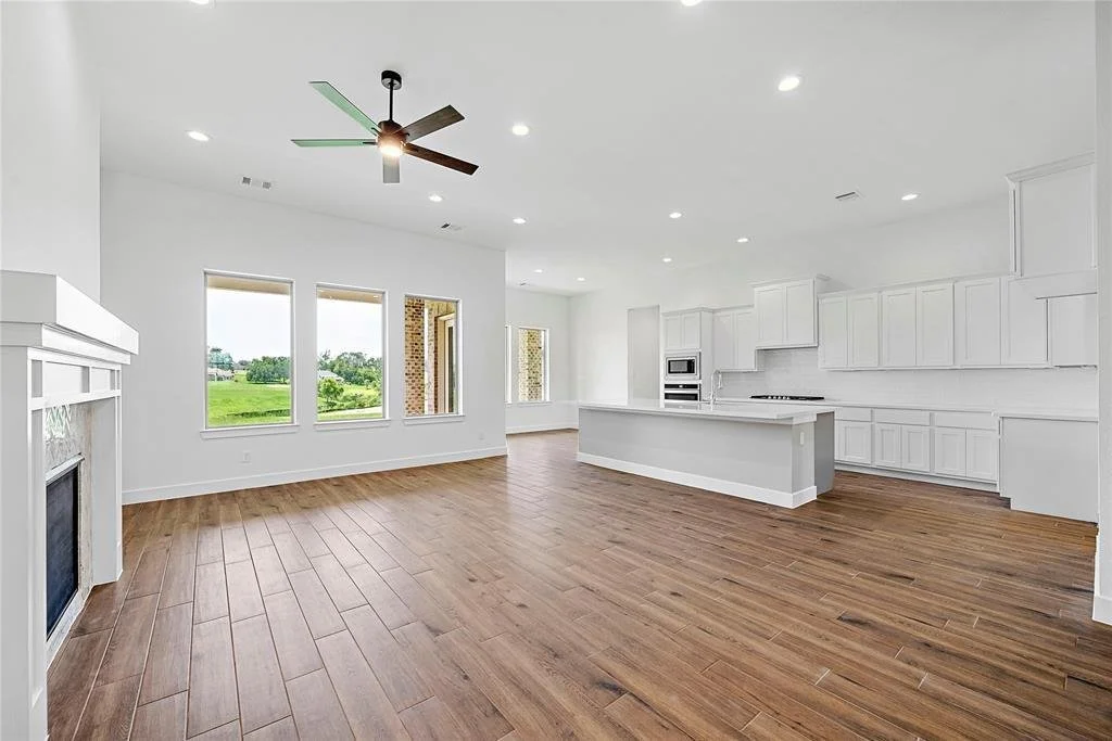 Family Room and Kitchen -2.jpeg