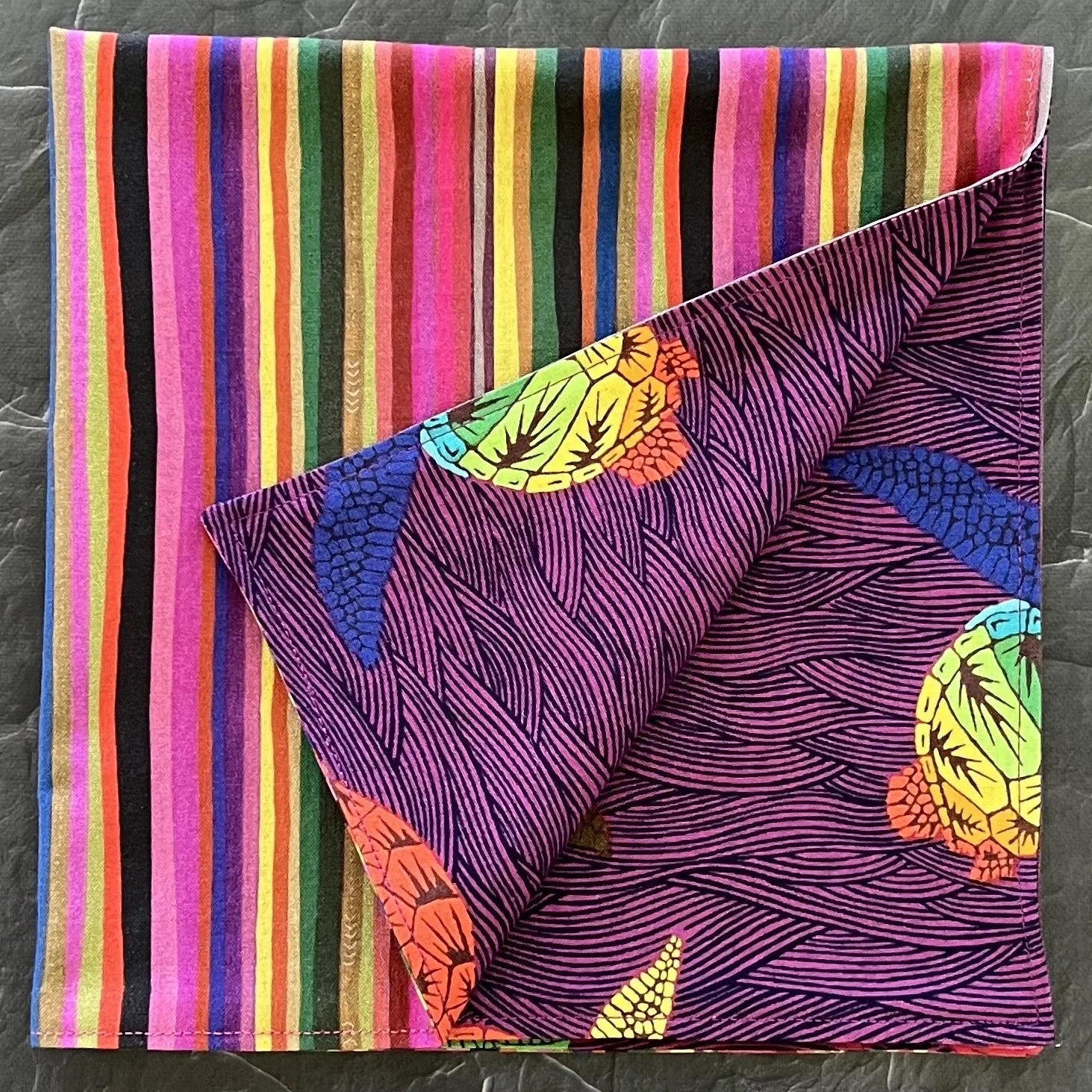 bright sea turtles large napkins 6.jpg