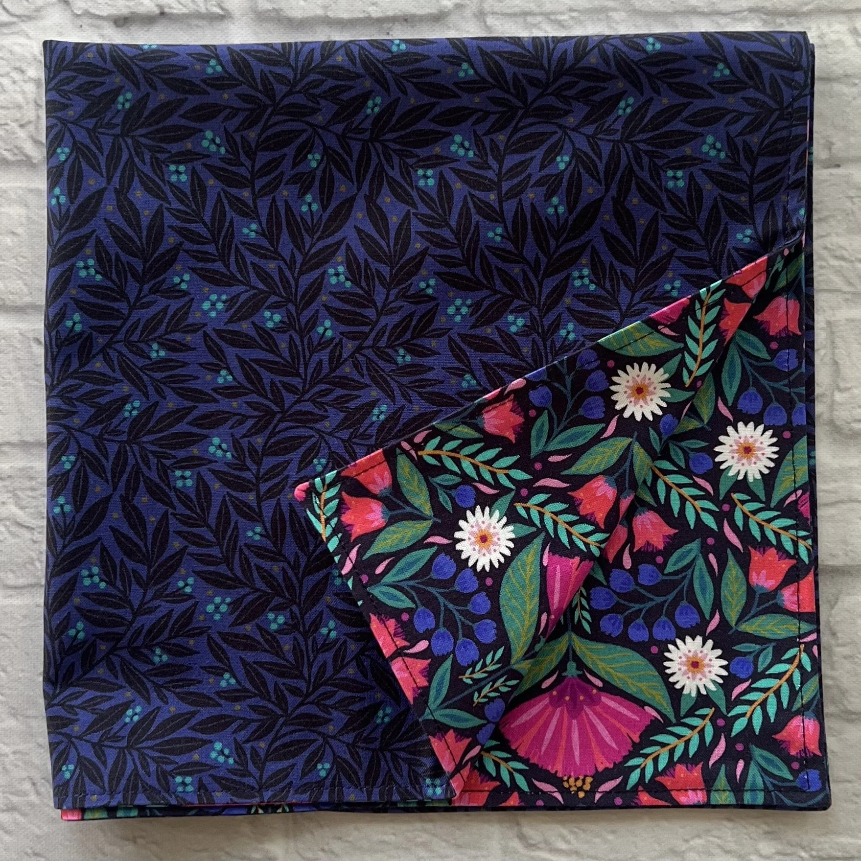 Daisy Fan Large Napkins 5.jpg