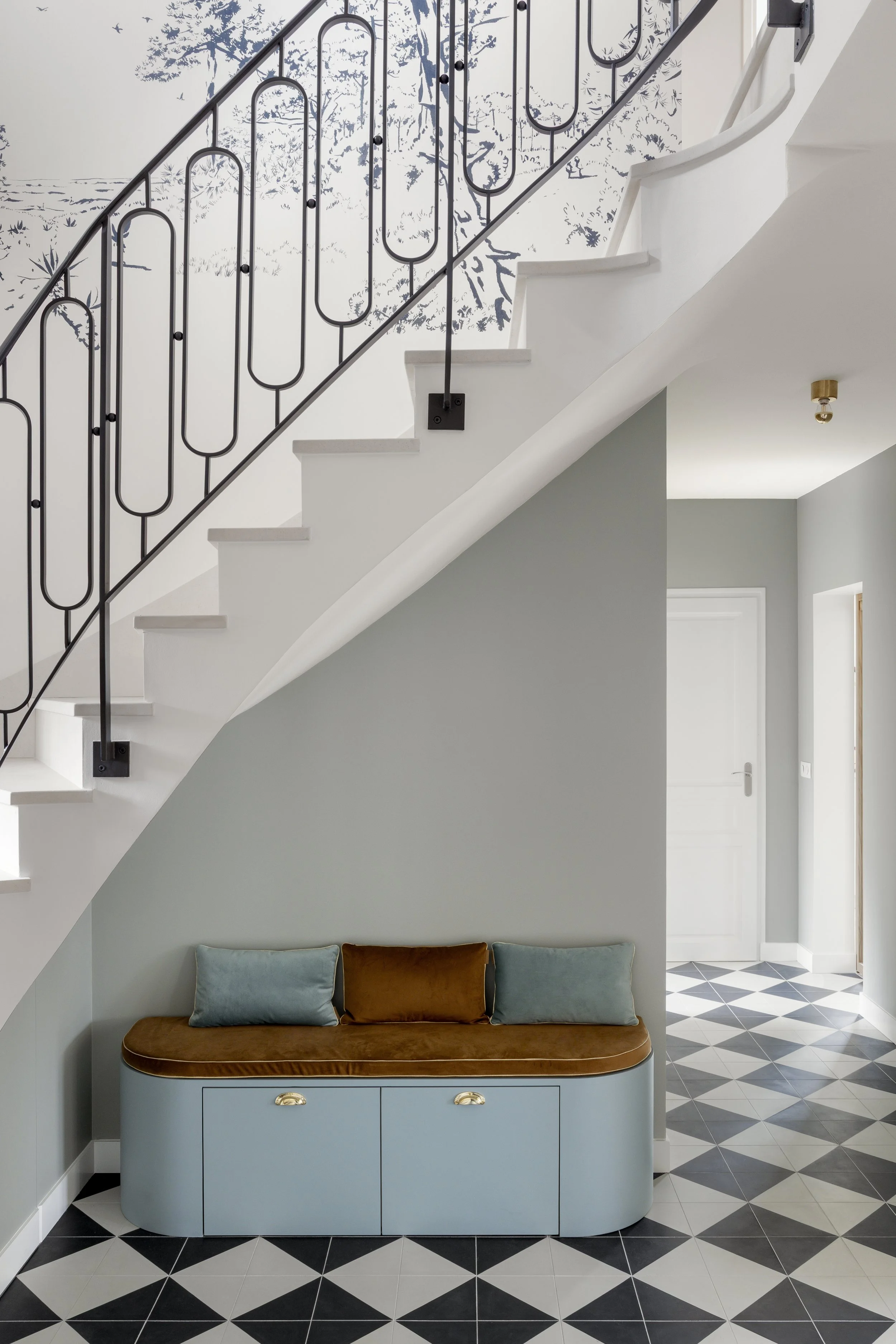 Rénovation intérieure d'une maison familiale à Nogent-sur-Marne par VIENI QUA