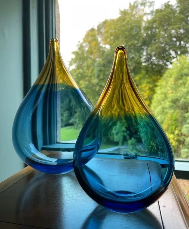 Hand+blown+glass+Dew+Drops+by+Elin+Isaksson.+Photo+T+Horspool.jpg