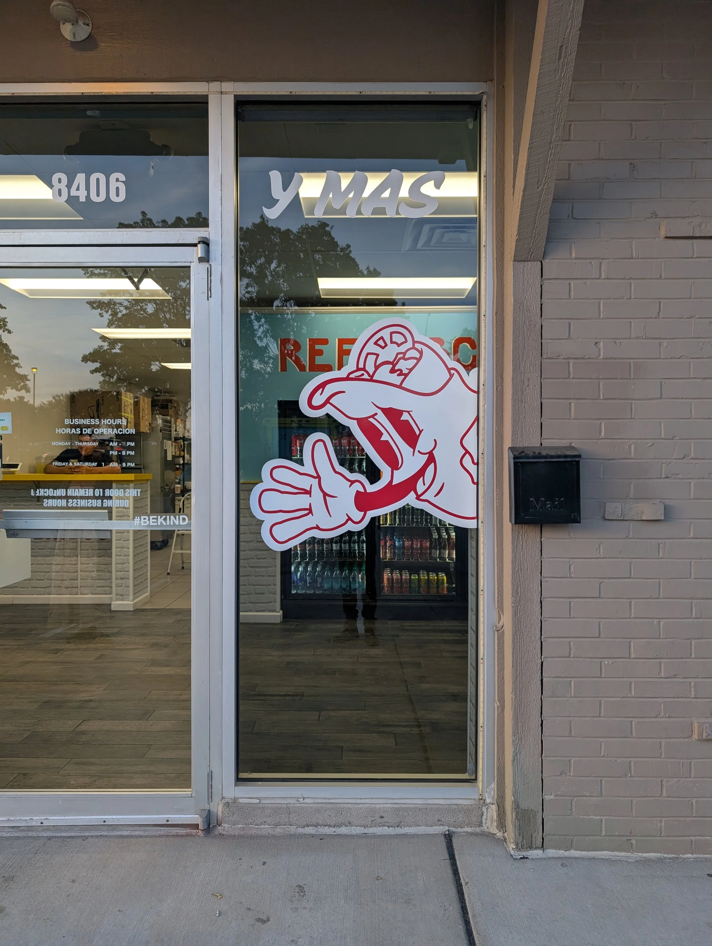 Window graphics for restaurant. high quality professional decals installation for restaurant