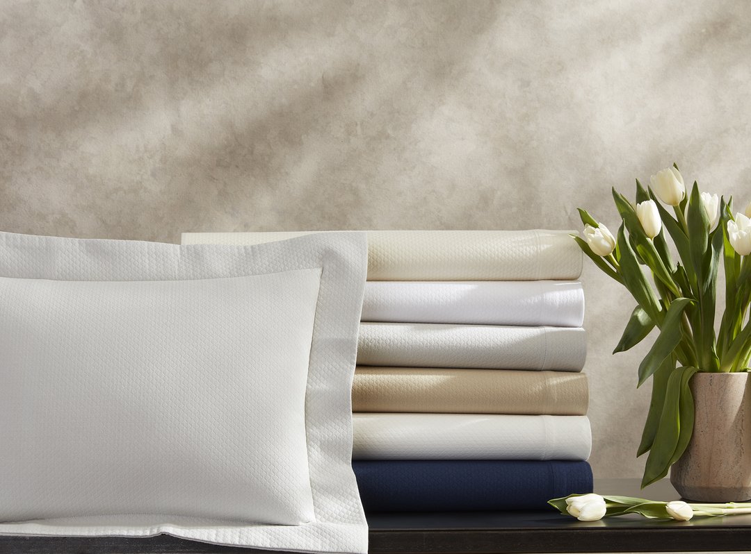 Moore/Maslyn: Matouk Coverlet