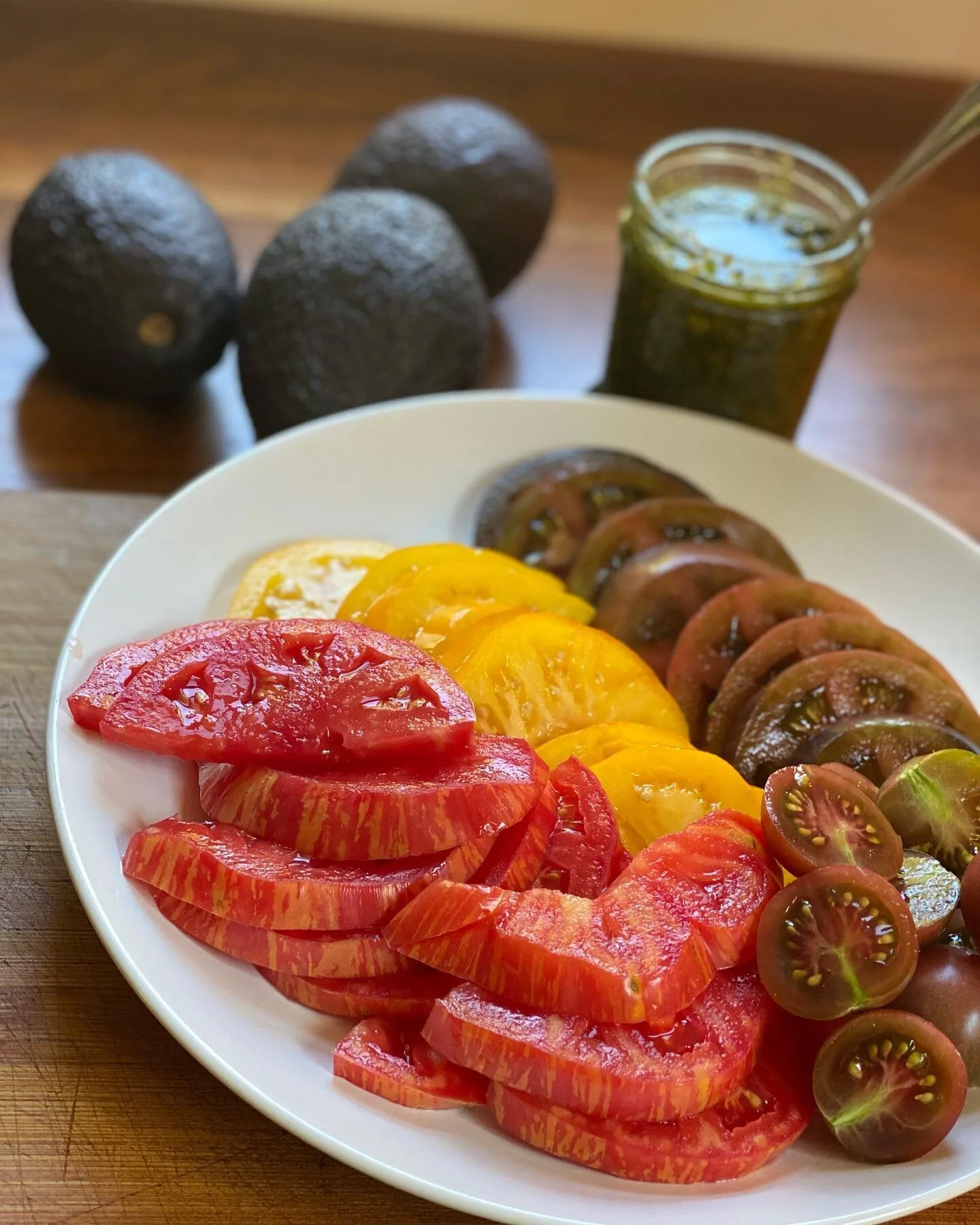 Breakfast prep underway! #summer #summermenu #tomato #pesto #fresh #lettheexperiencebethedestination