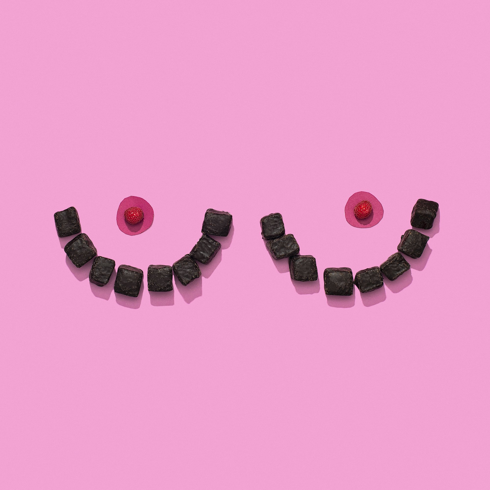 MAM_BreastCancer_Campaign_ChocRas_Boobs_02_LowRes_1x1.jpg