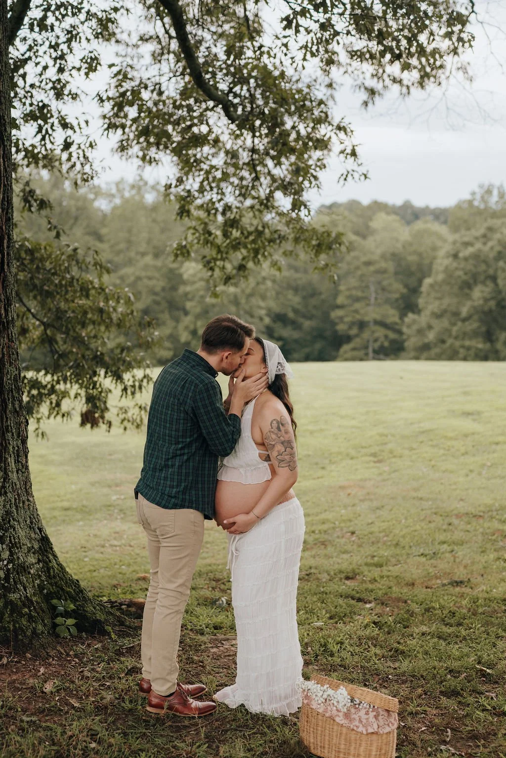 maternity photographer flowery branch ga.jpg