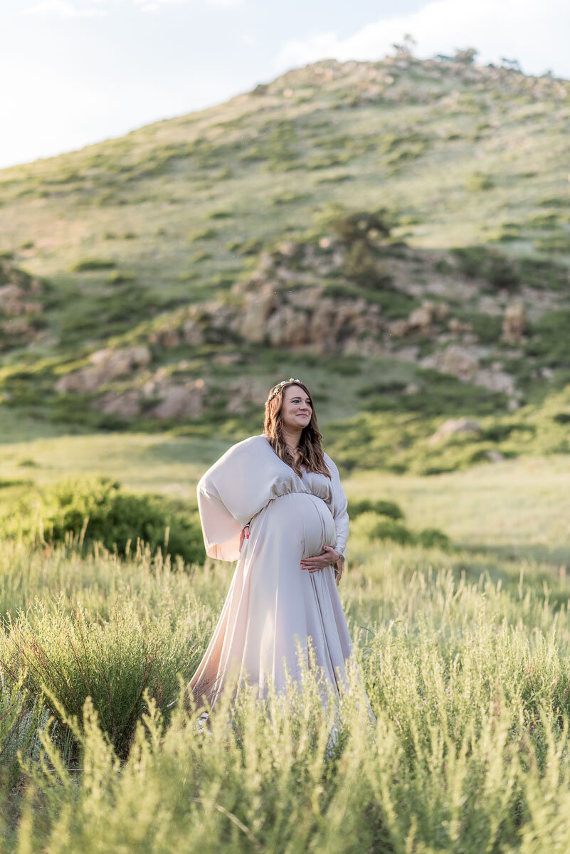 How Can I Look Amazing for My Maternity Photos? The Photographer's Client  Closet
