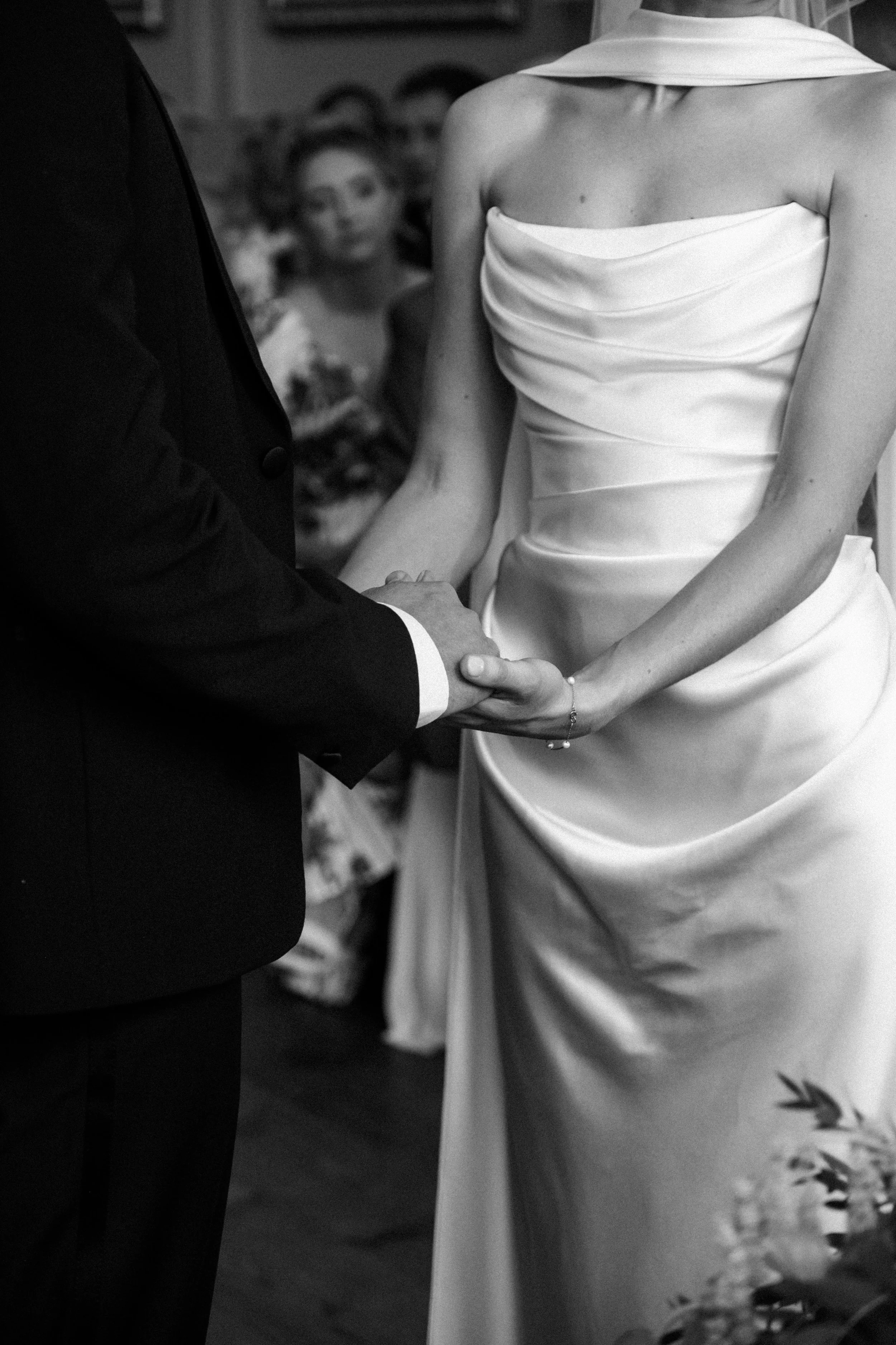 Ellie & Harry Wedding Teaser Photos-5.jpg