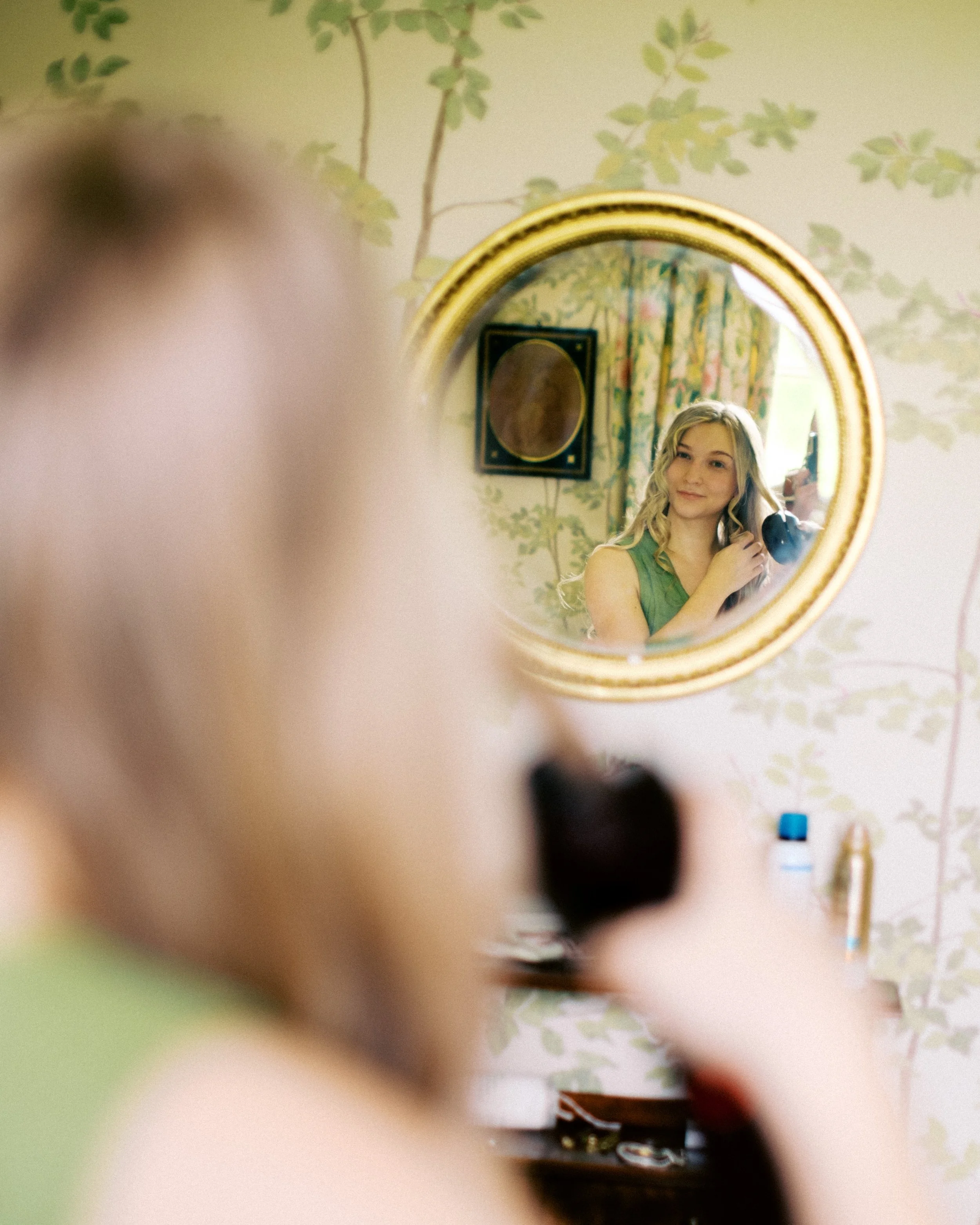 Eloise & Tony Social Posts-2.jpg