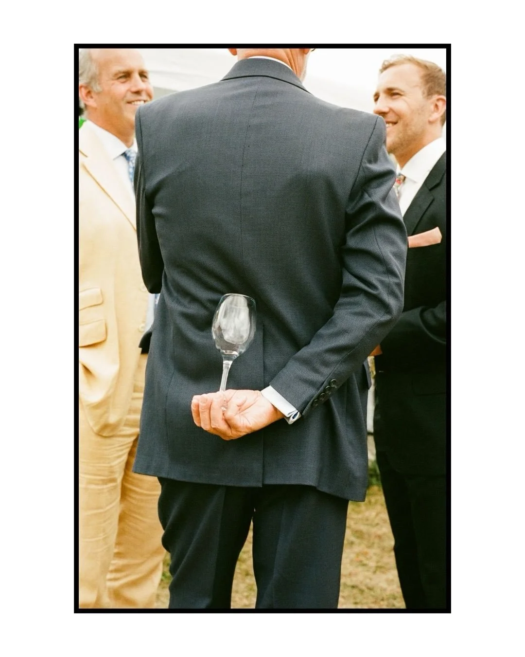 It&rsquo;s in the details.

The ones carefully chosen, thoughtfully placed
and often quietly sitting in the background.

From the flowers to the table decor to the small interactions between people. The details that might go unnoticed, yet shape the 