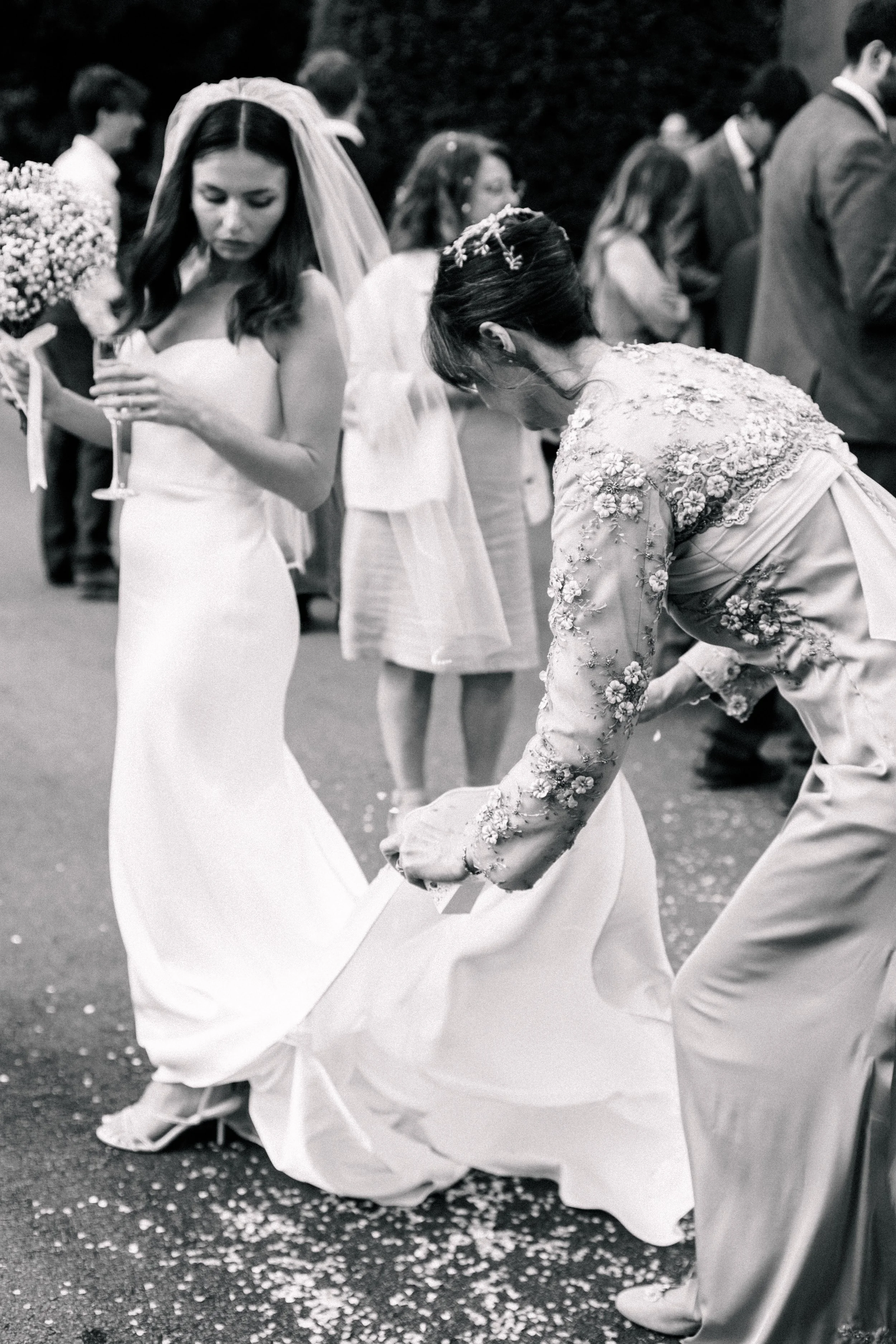 Eloise & Tony Social Posts-18.jpg