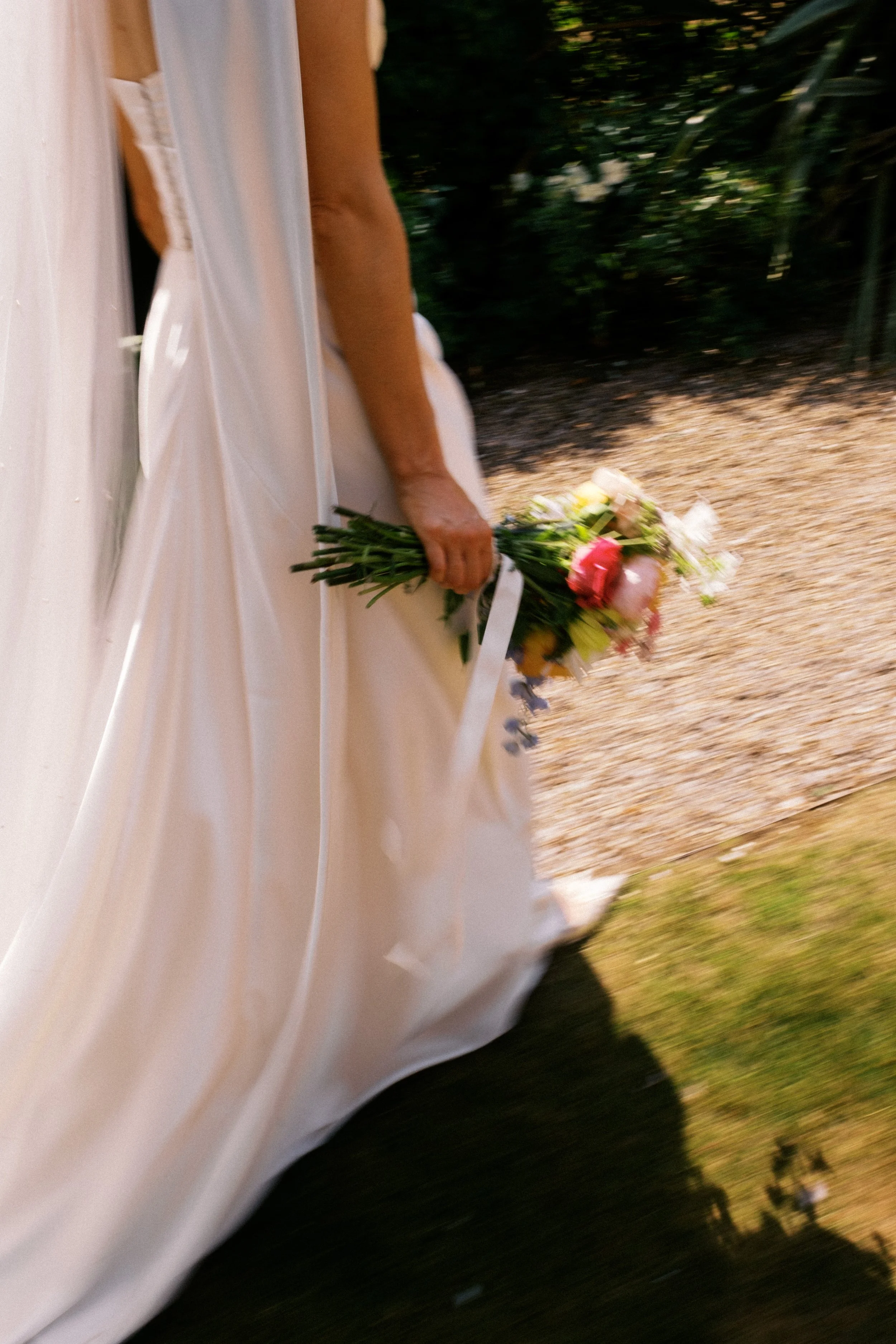 Ellie & Harry Wedding Teaser Photos-11.jpg
