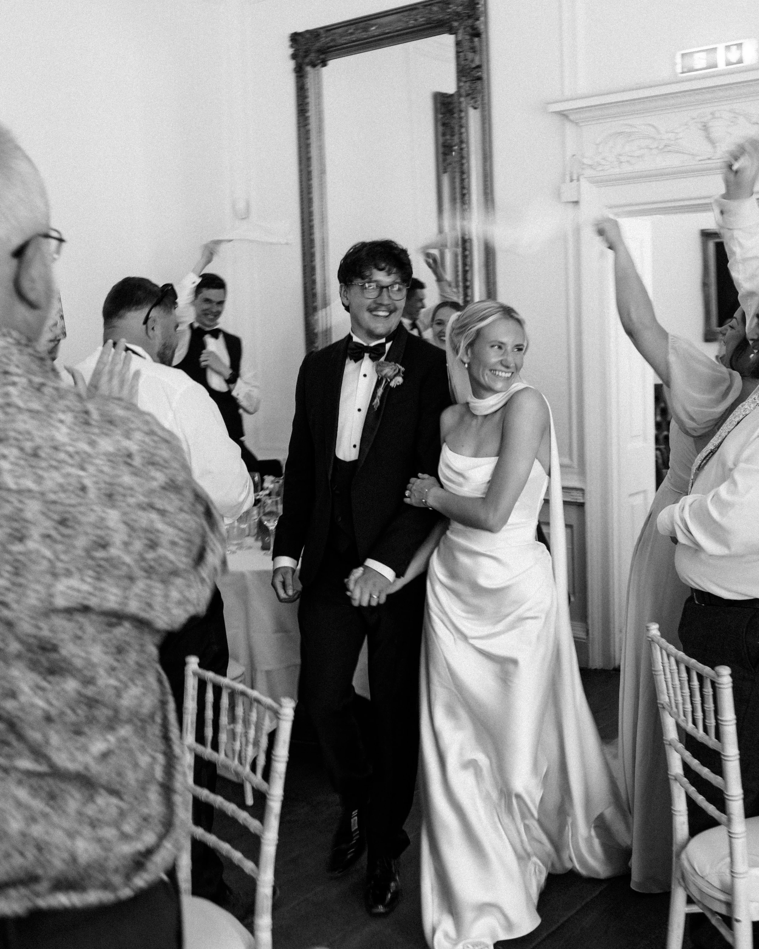 Ellie & Harry Wedding Teaser Photos-16.jpg