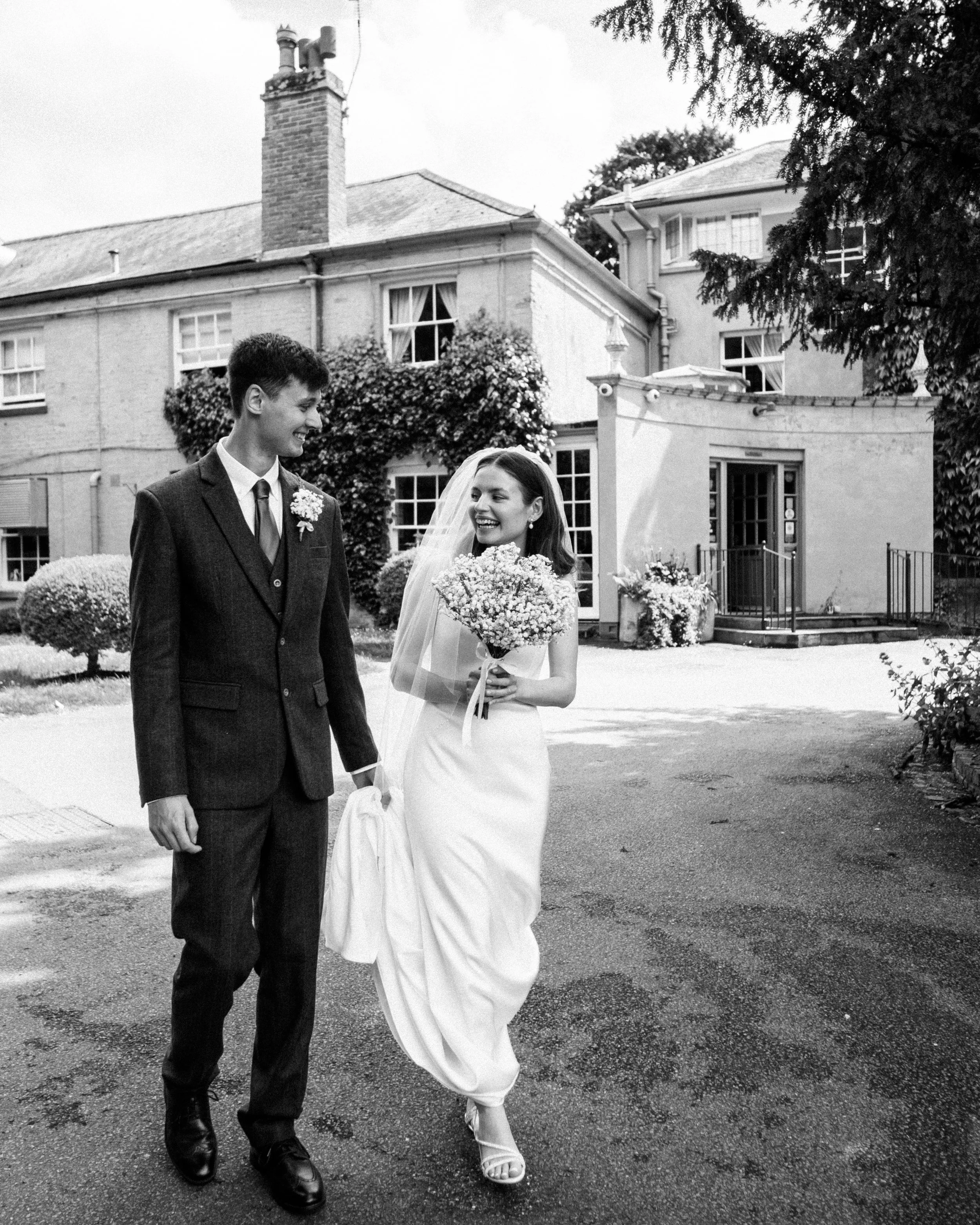 Eloise & Tony Social Posts-24.jpg