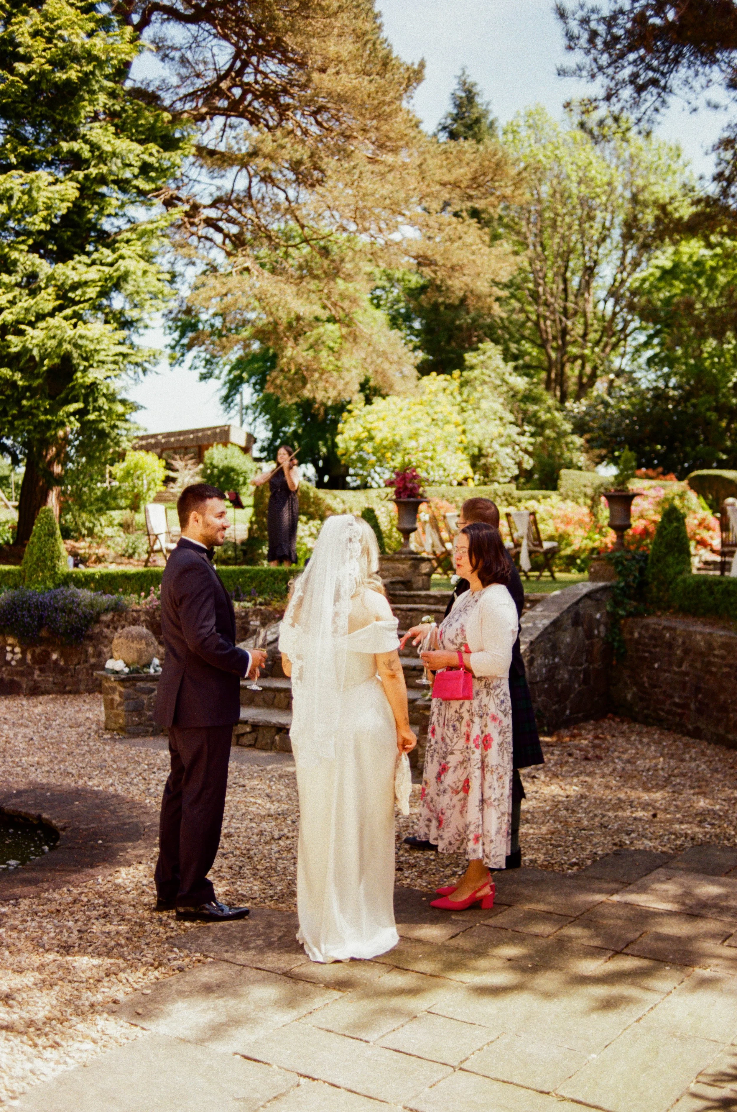 Lucy & Brett Social Posts-72.jpg