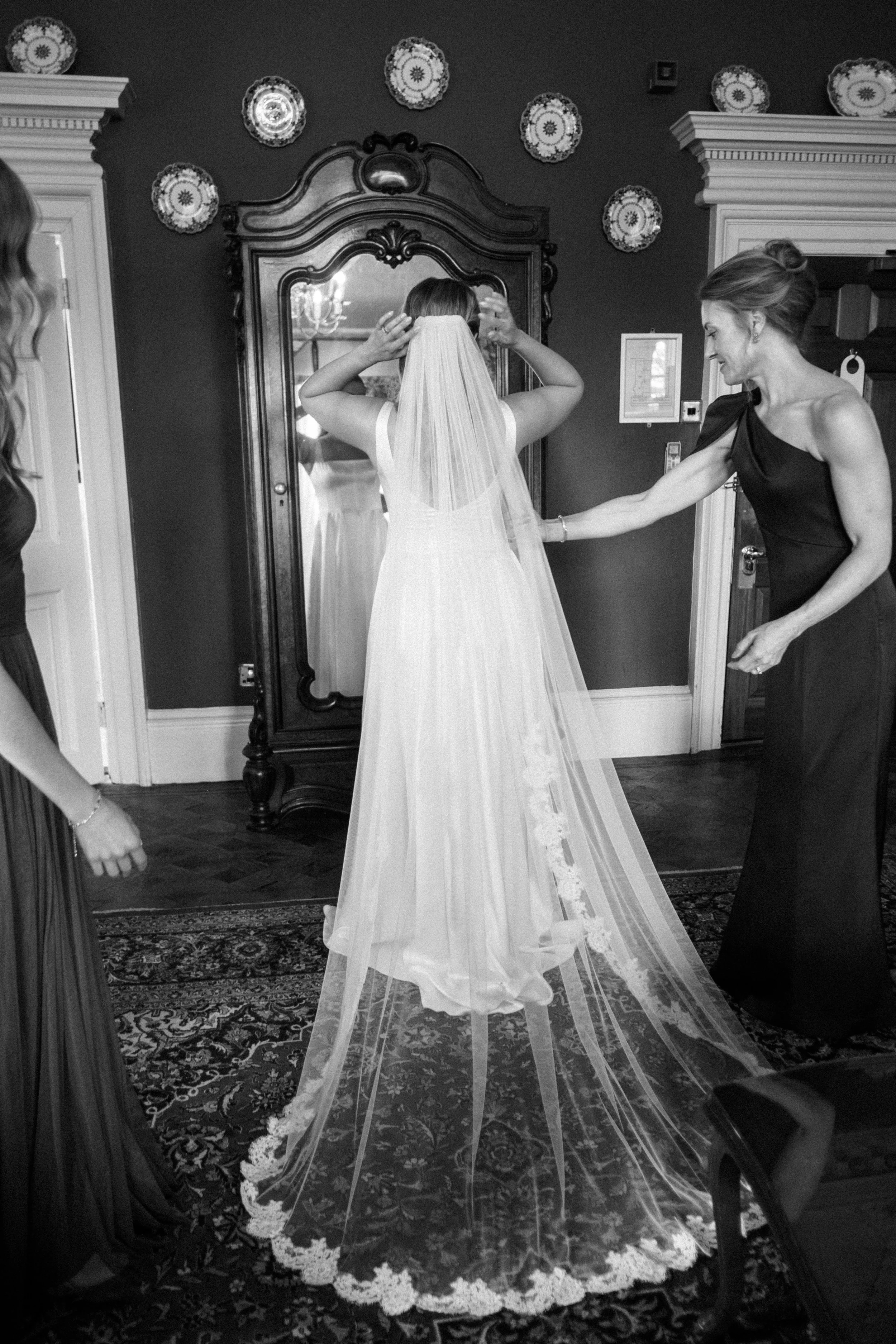 Erin & Liam Social Posts-12.jpg