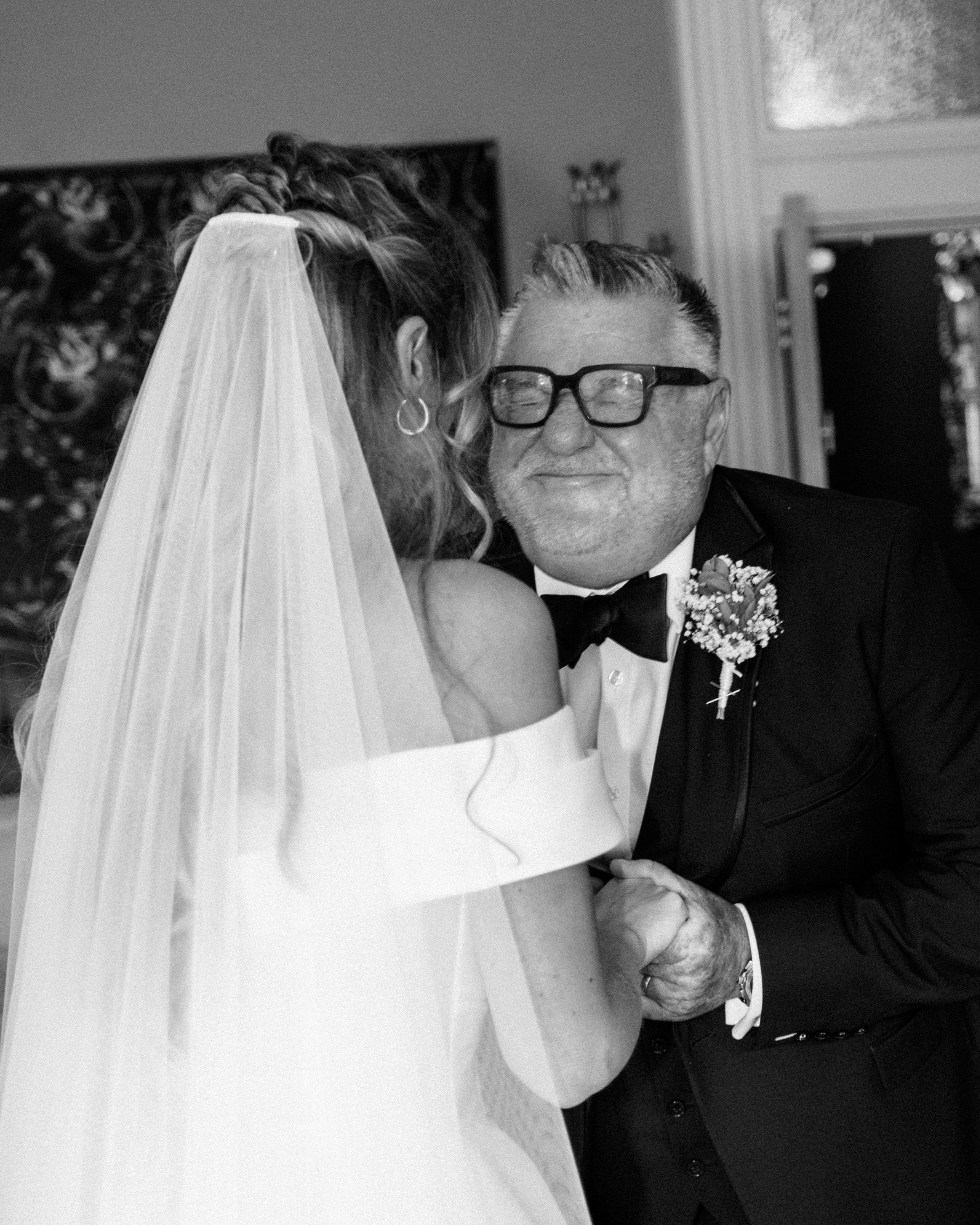 Ami & Jordan Wedding Teaser Photos-4.jpg