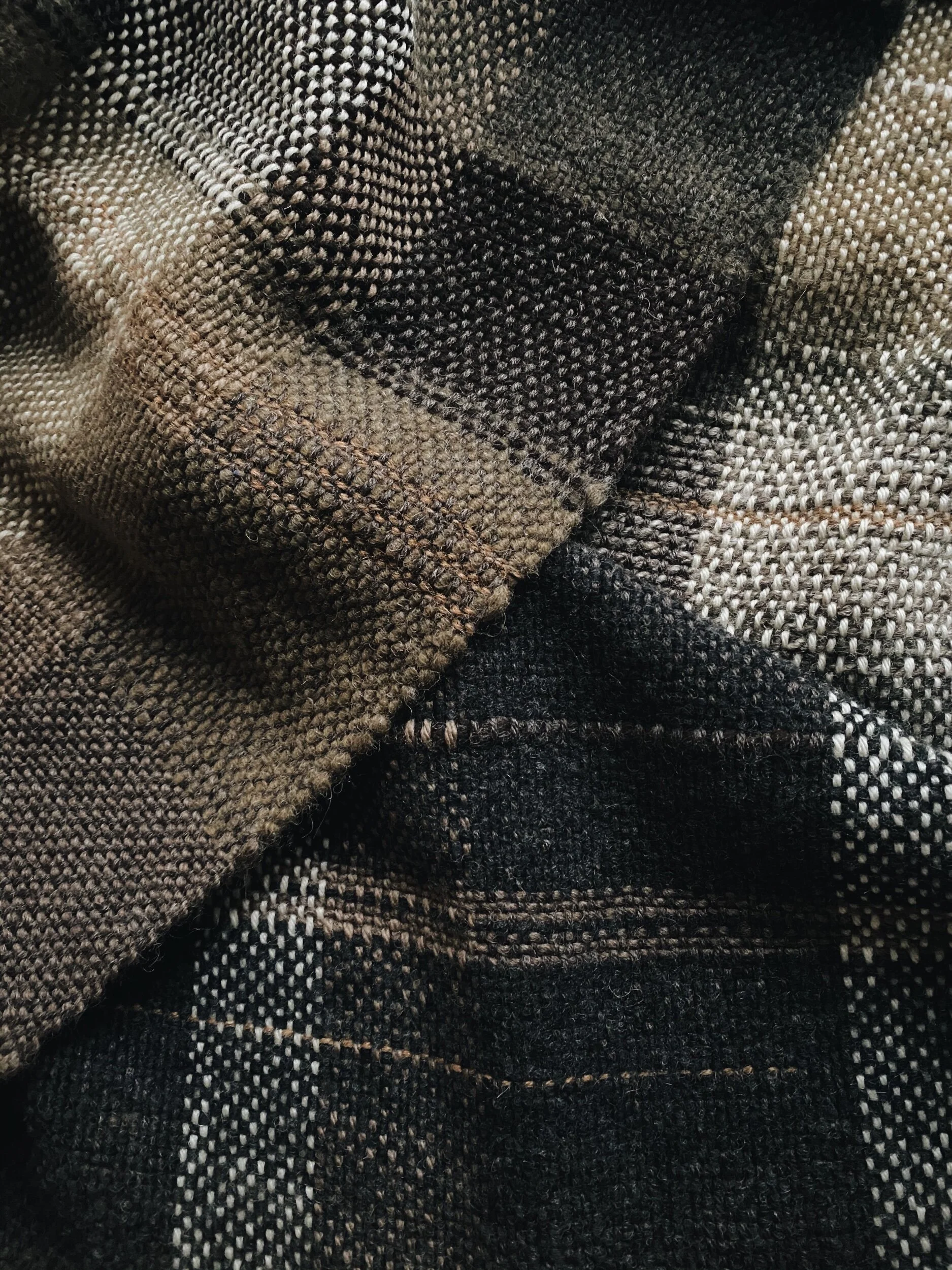 1F3048F0-699D-40A2-80E0-945EECAF9A50