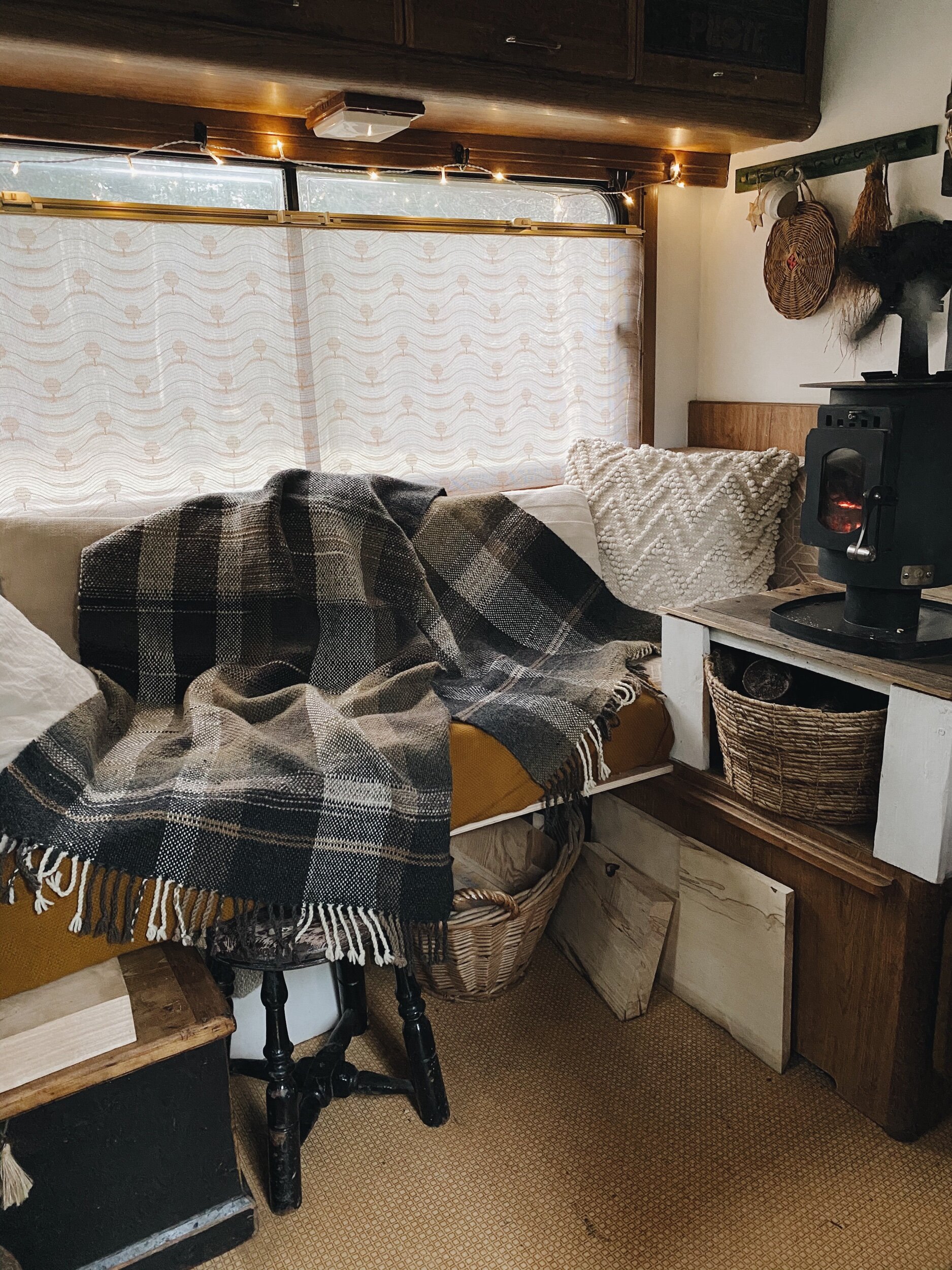 EC1C2FFE-3A2D-4483-82FC-D53F78BAF5E7