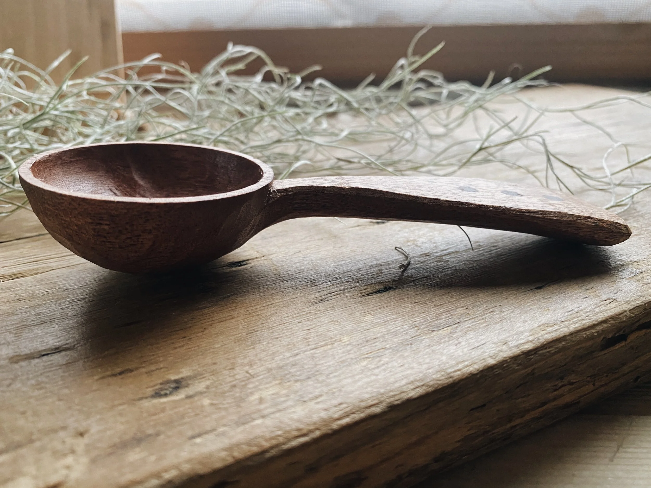 F664C012-C5A3-40F1-A855-B7890DB47CBB