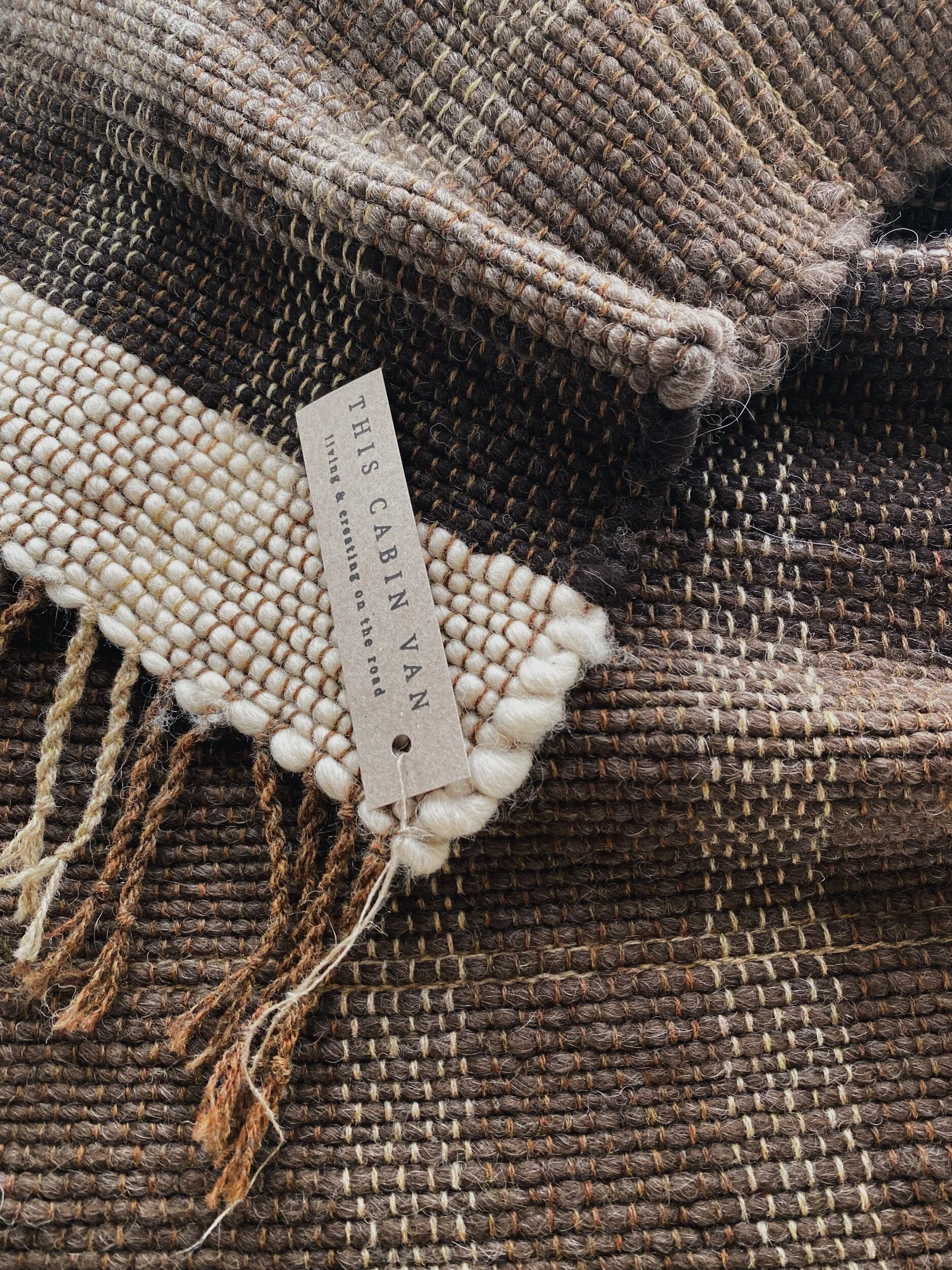 14C6085F-7A24-43E3-9336-CCFC47F46ABD