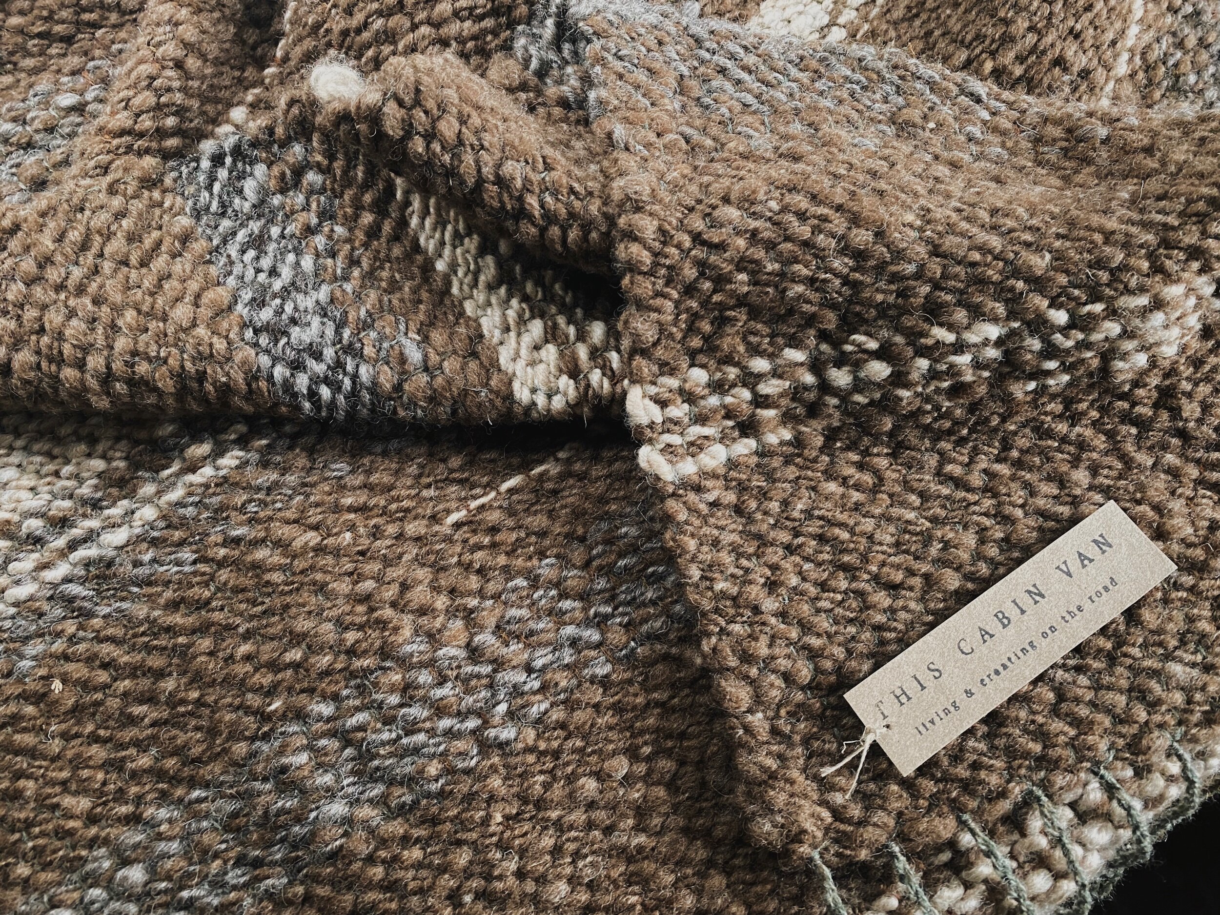 5D562F12-FA47-4AD0-B973-C7C1E4B3B051