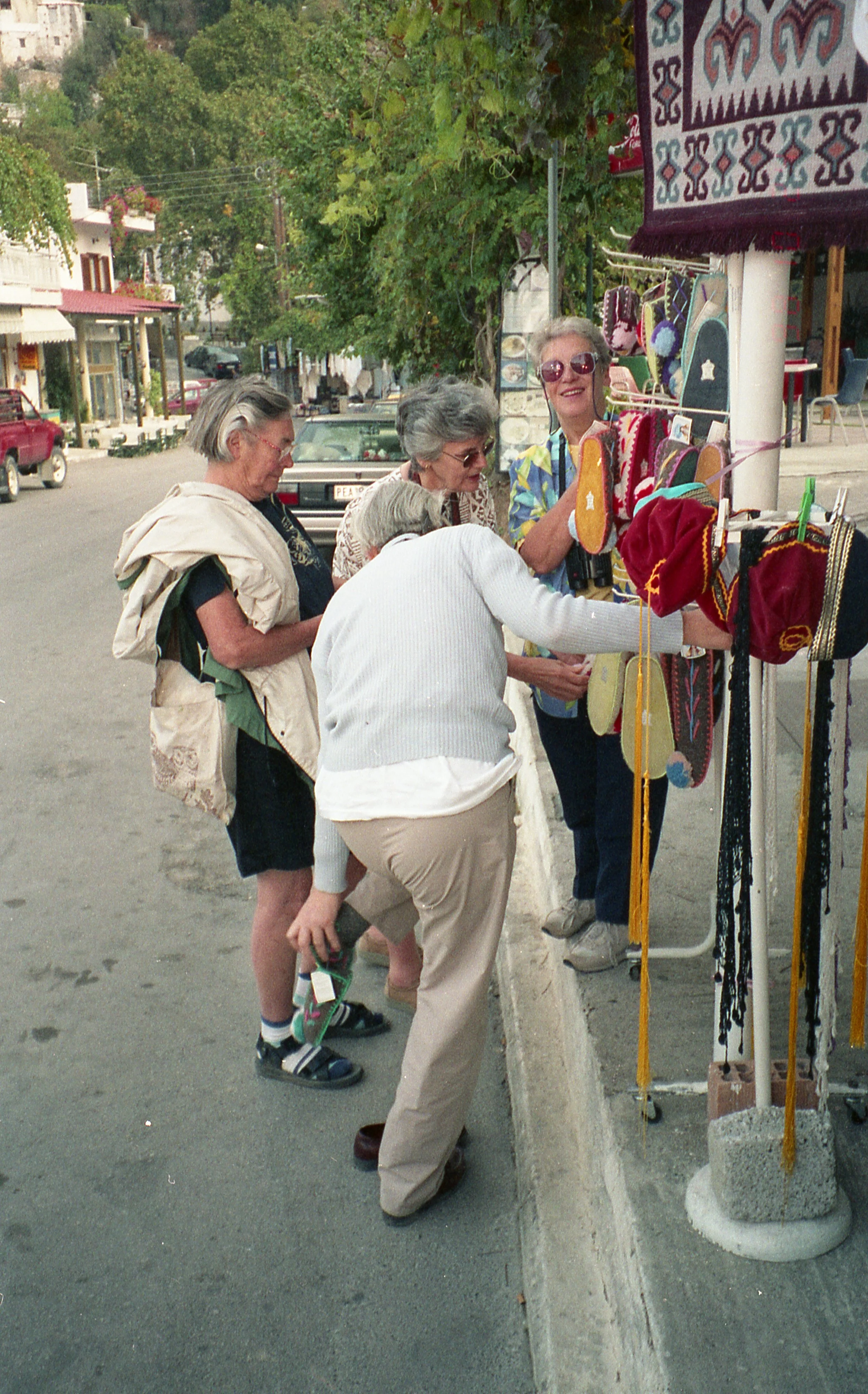 img081.jpg