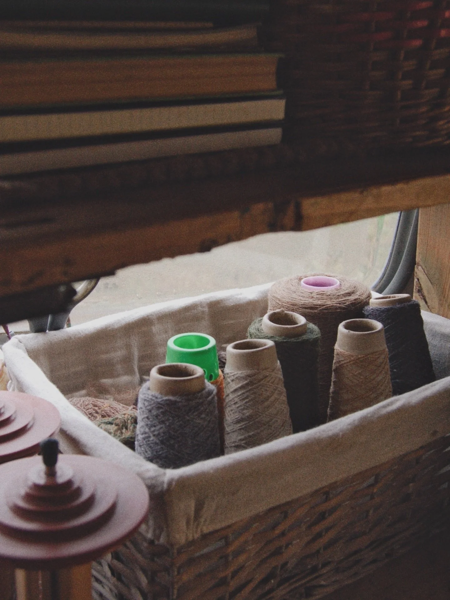 Tiny work nook (also doubles as a kitchen, and yes, you&rsquo;ll find wool in your food now and then).
🧶