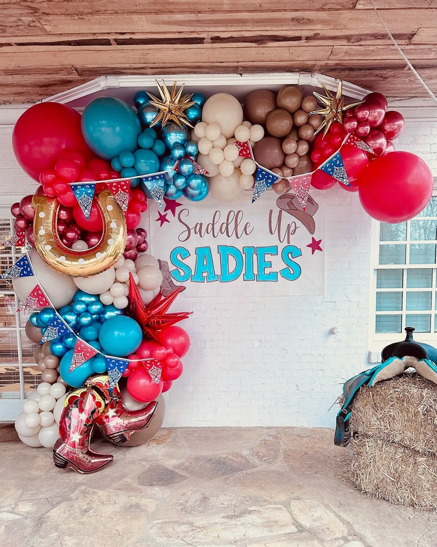 We love birthdays but there&rsquo;s more to celebrate! Balloons can brighten any office celebration, grand opening, school dance, and more!