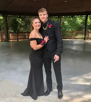 Alterations & Custom Sewing, LLC