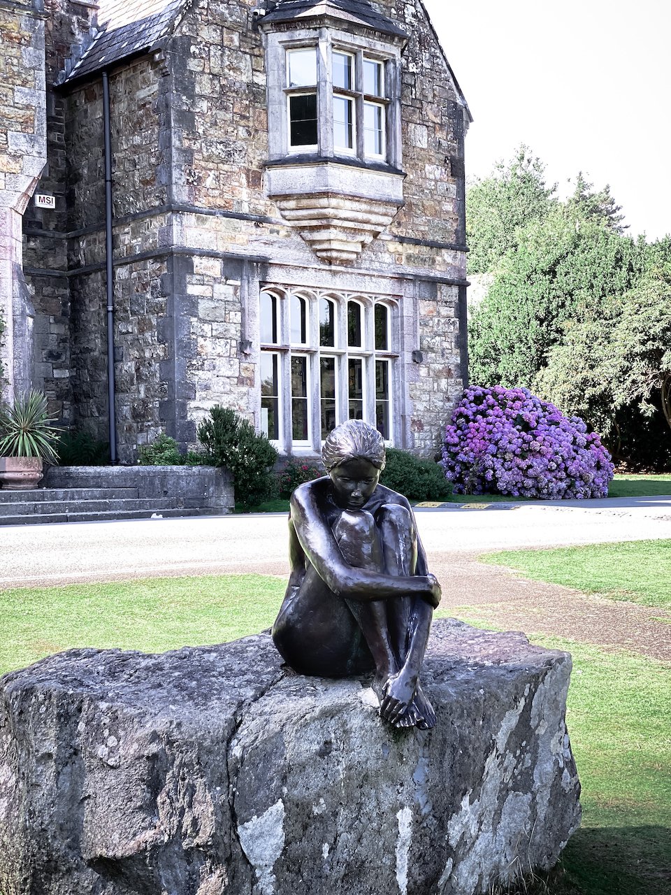Statue at Plas Glyn Y Weddw