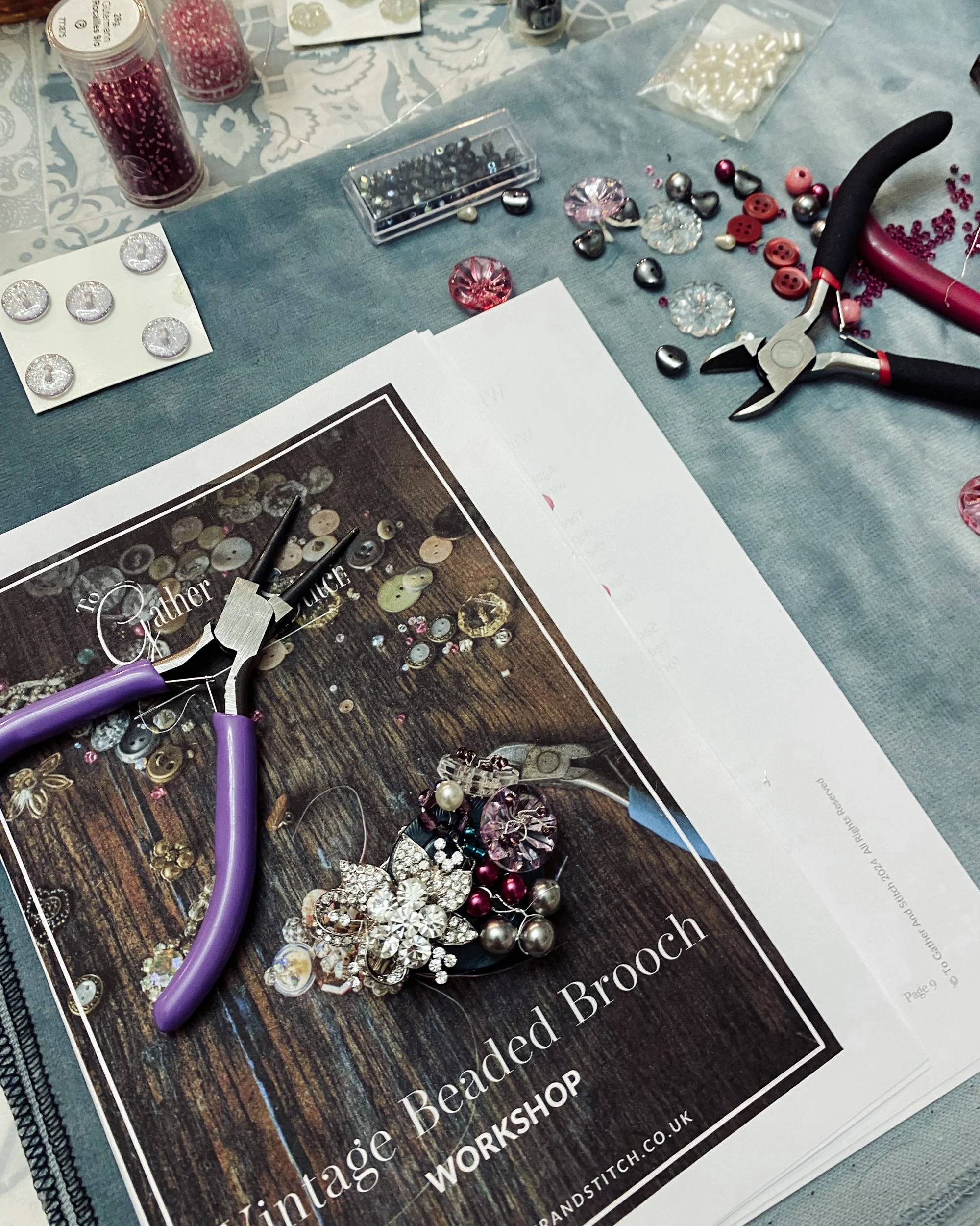 Vintage Brooch Workshop Dec24-07.jpg