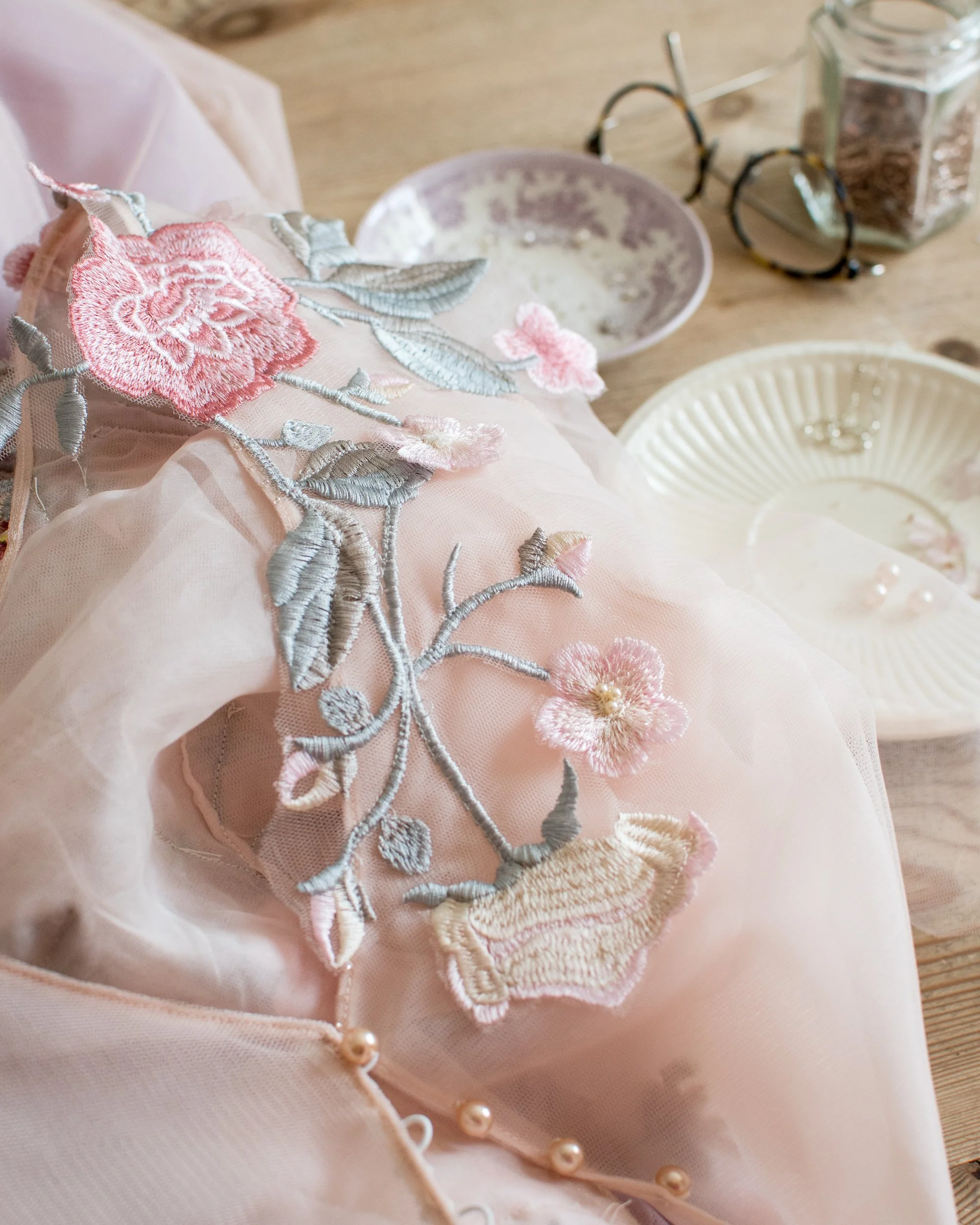 SEWING WITH LACE