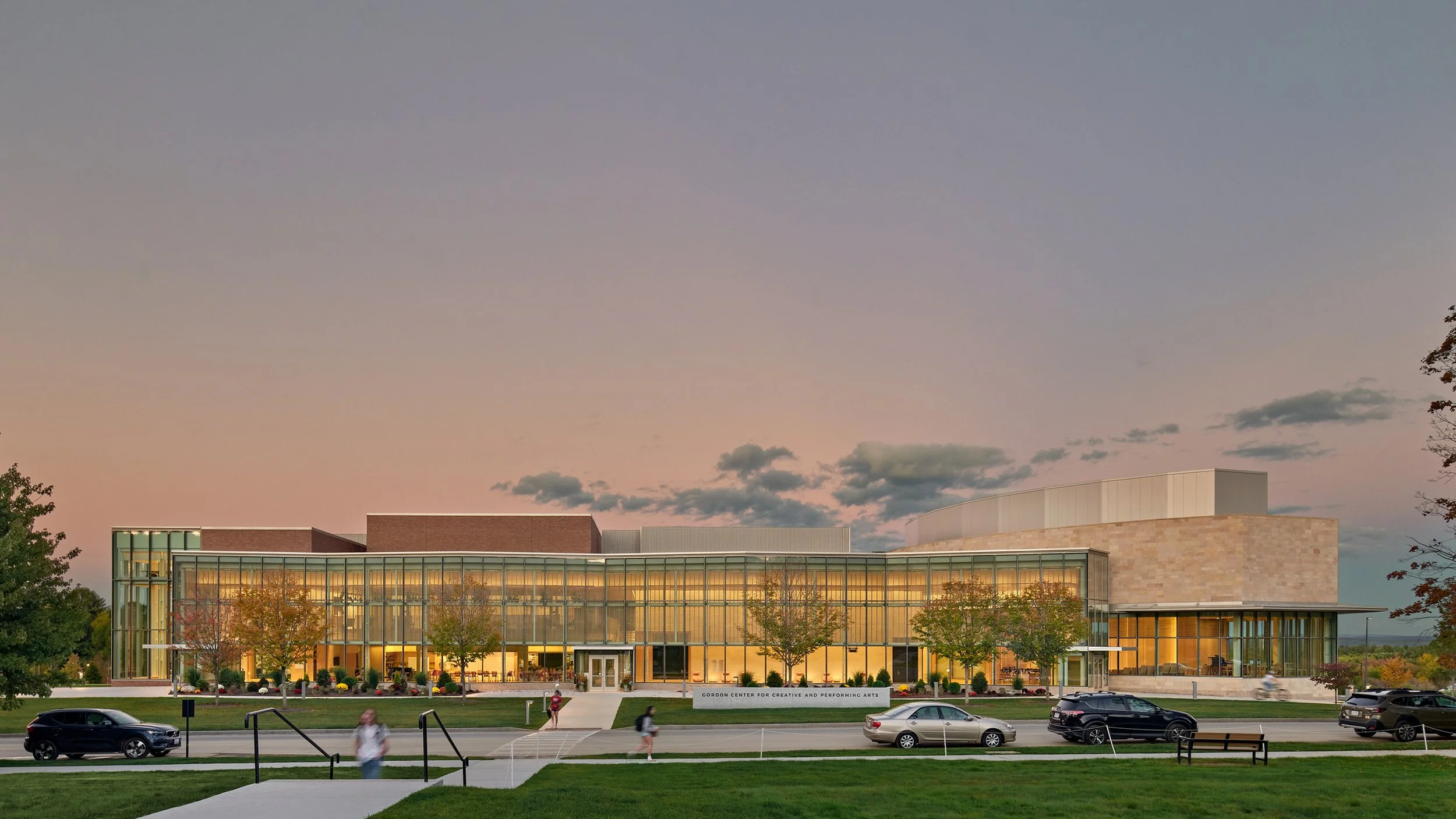 WRA_Colby_GordonCenter_24_lrg.jpg