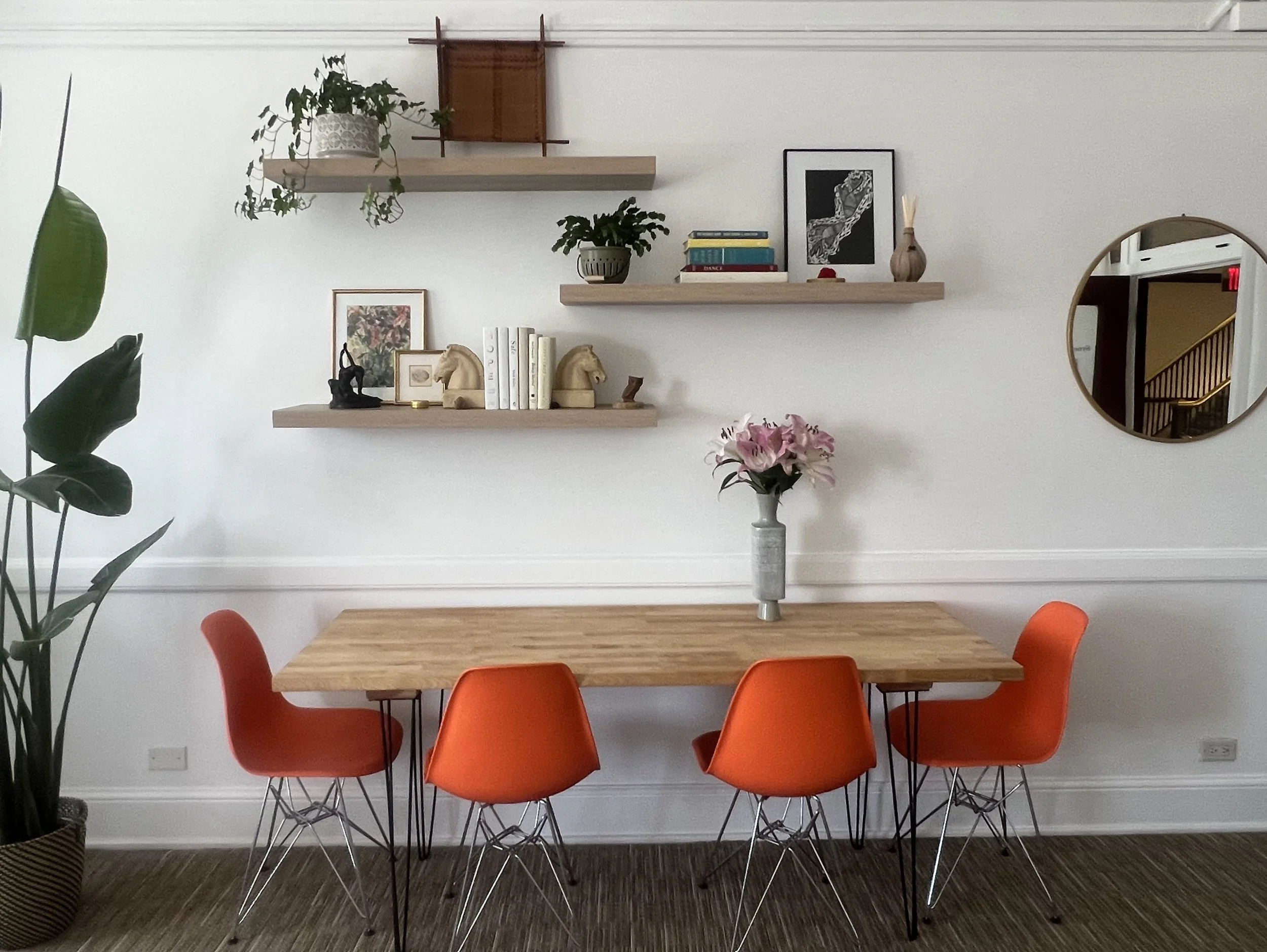 Table in Synergy Office