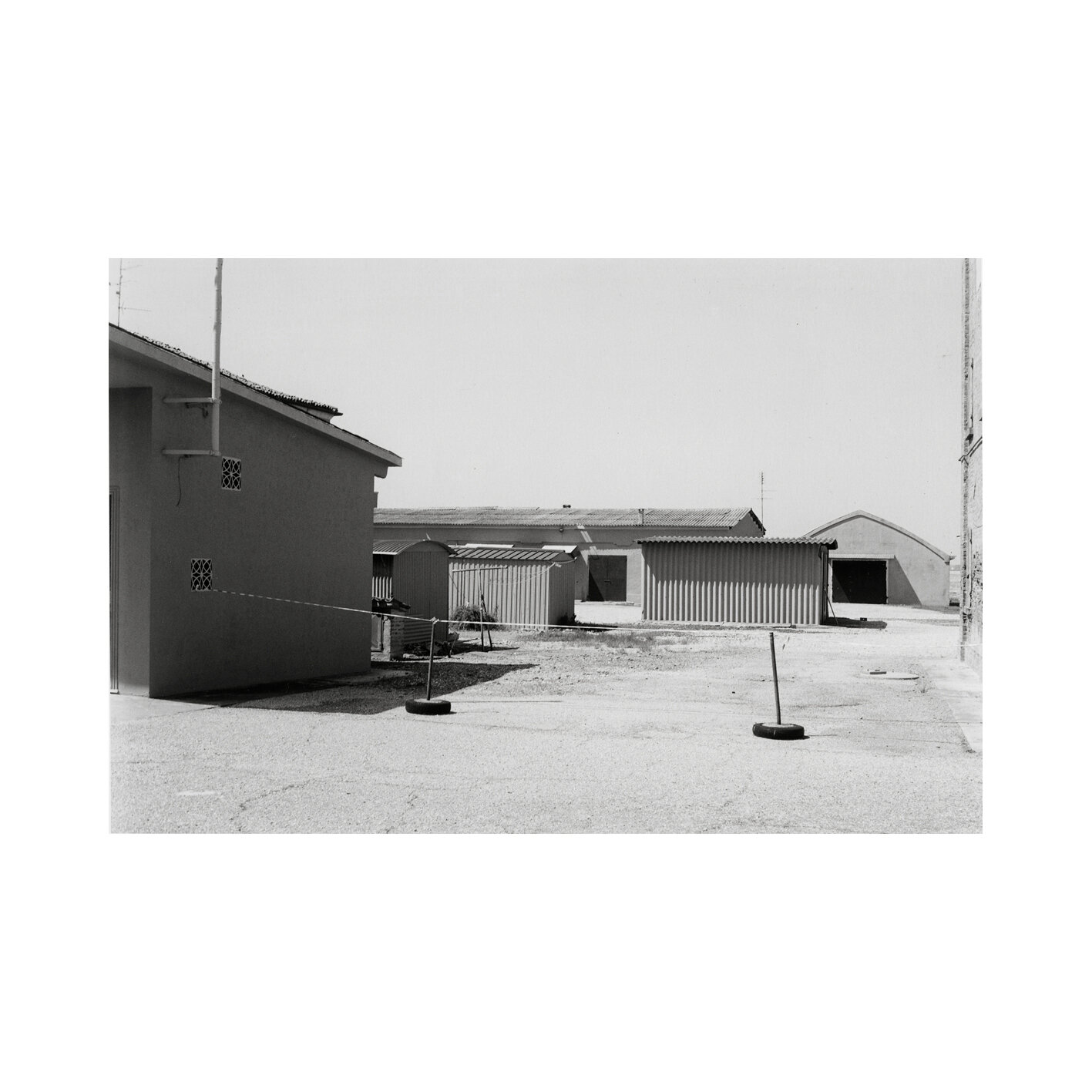 Gelatin silver prints on Foma FB Warmtone Paper 17x26 cm - Edition of 5 + 1 AP Diamantina (FE) (I)