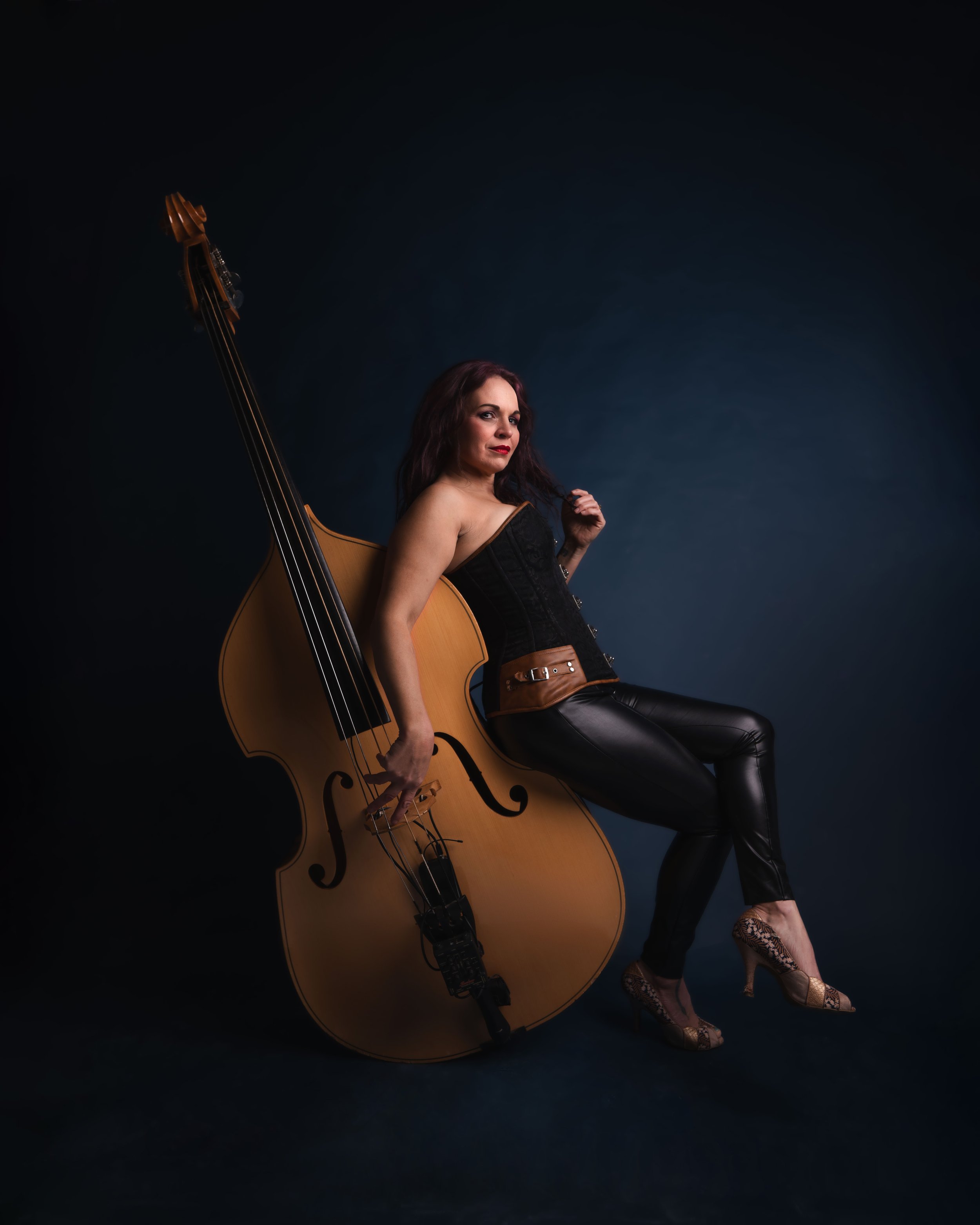 The amazing Serena and her double bass were fantastic subjects at the FireEyeLand studio