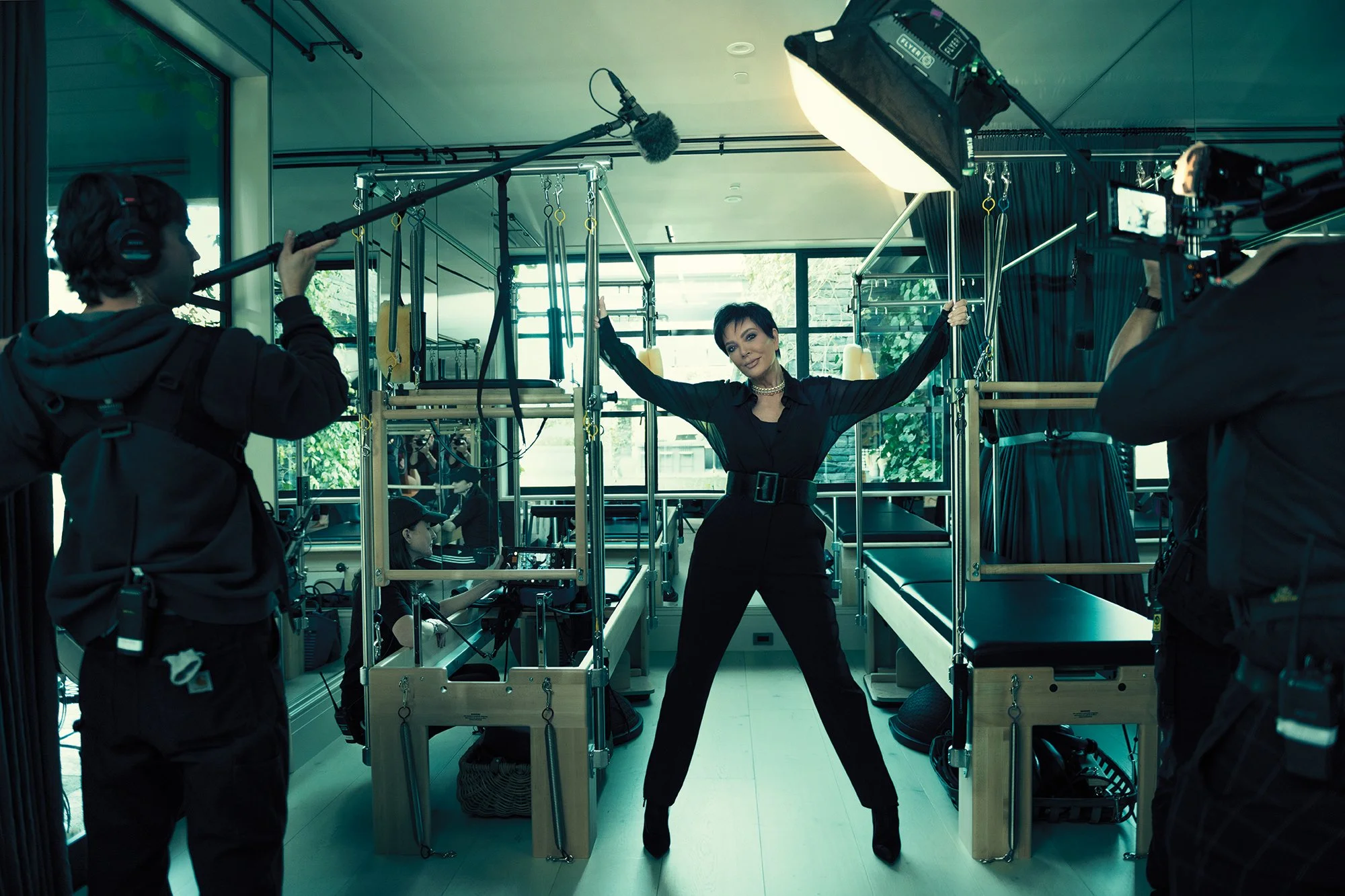202403-power-and-glamour-kris-jenner.jpg
