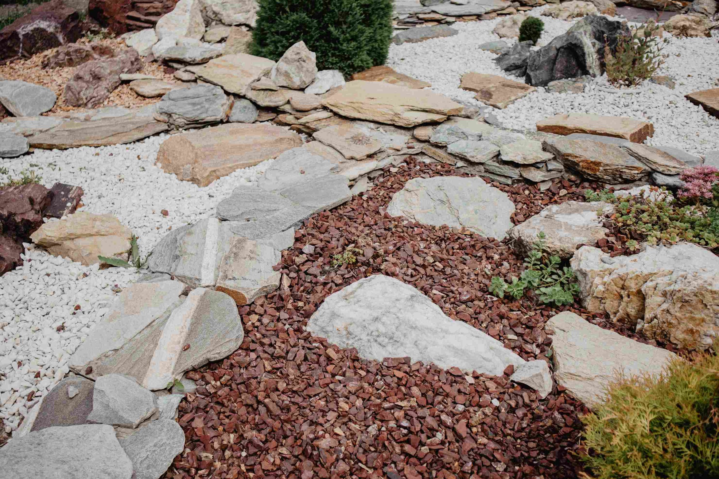 Best Hardscape Materials for Winnipeg's Freeze-Thaw Climate