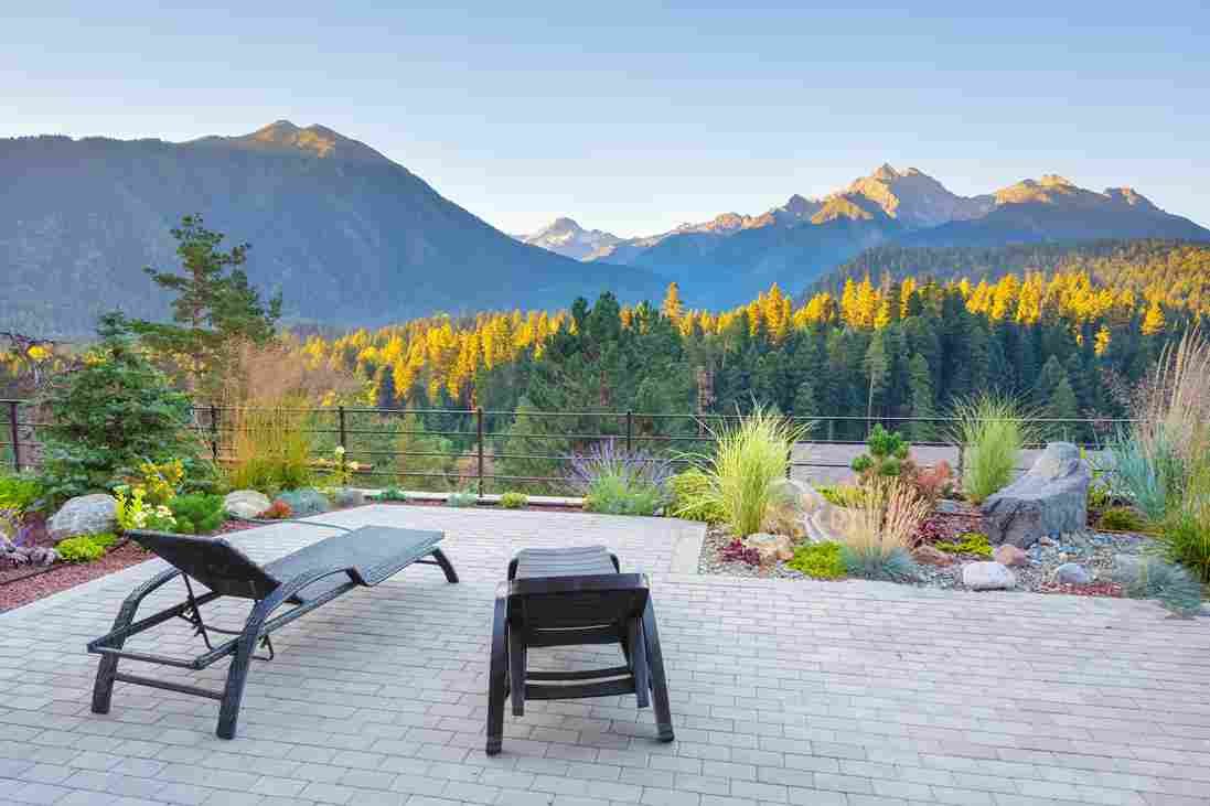 What Is a Hardscape in Landscaping? A Complete Guide for Winnipeg Homeowners