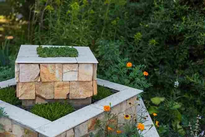 Does Hardscaping Add Value to Your Winnipeg Home?