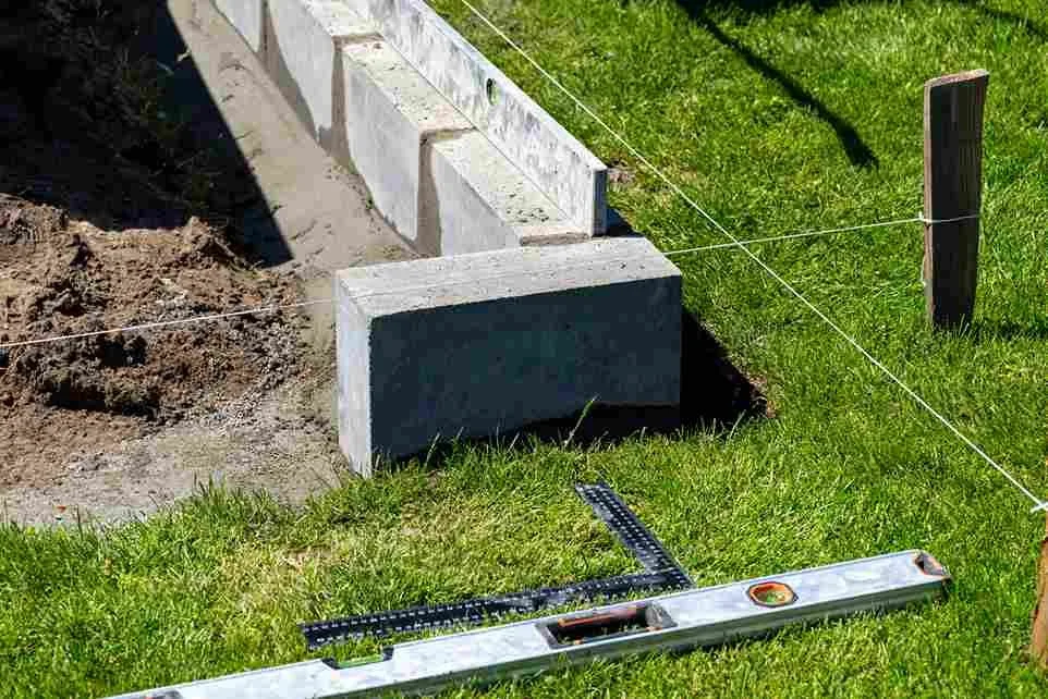 Retaining Wall Maintenance Tips Every Winnipeg Homeowner Should Know