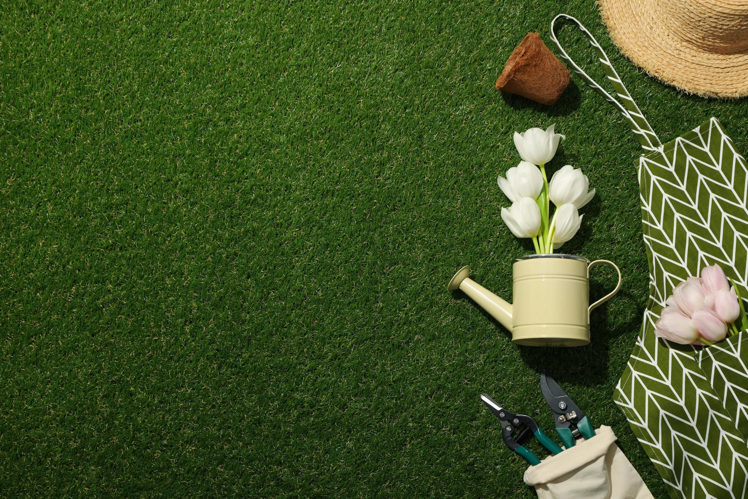 How Much Does Artificial Grass Cost Per Square Foot?