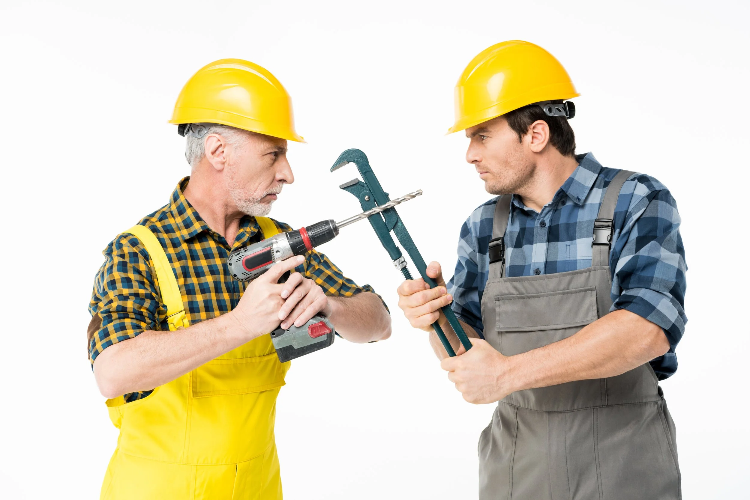 5 Problems With Hiring Separate Deck and Fence Contractors