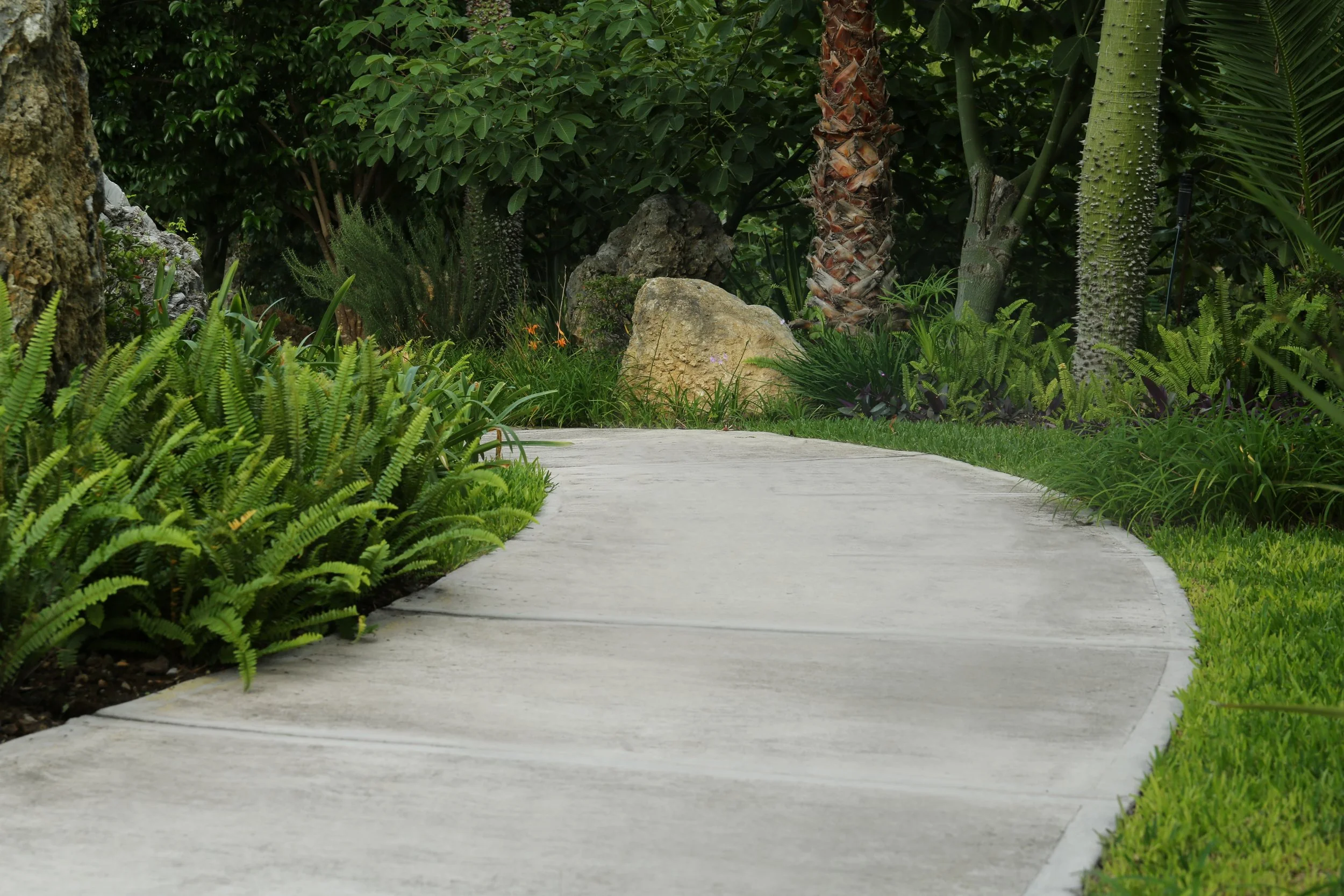 How Much Does Concrete Landscape Curbing Cost in Winnipeg?